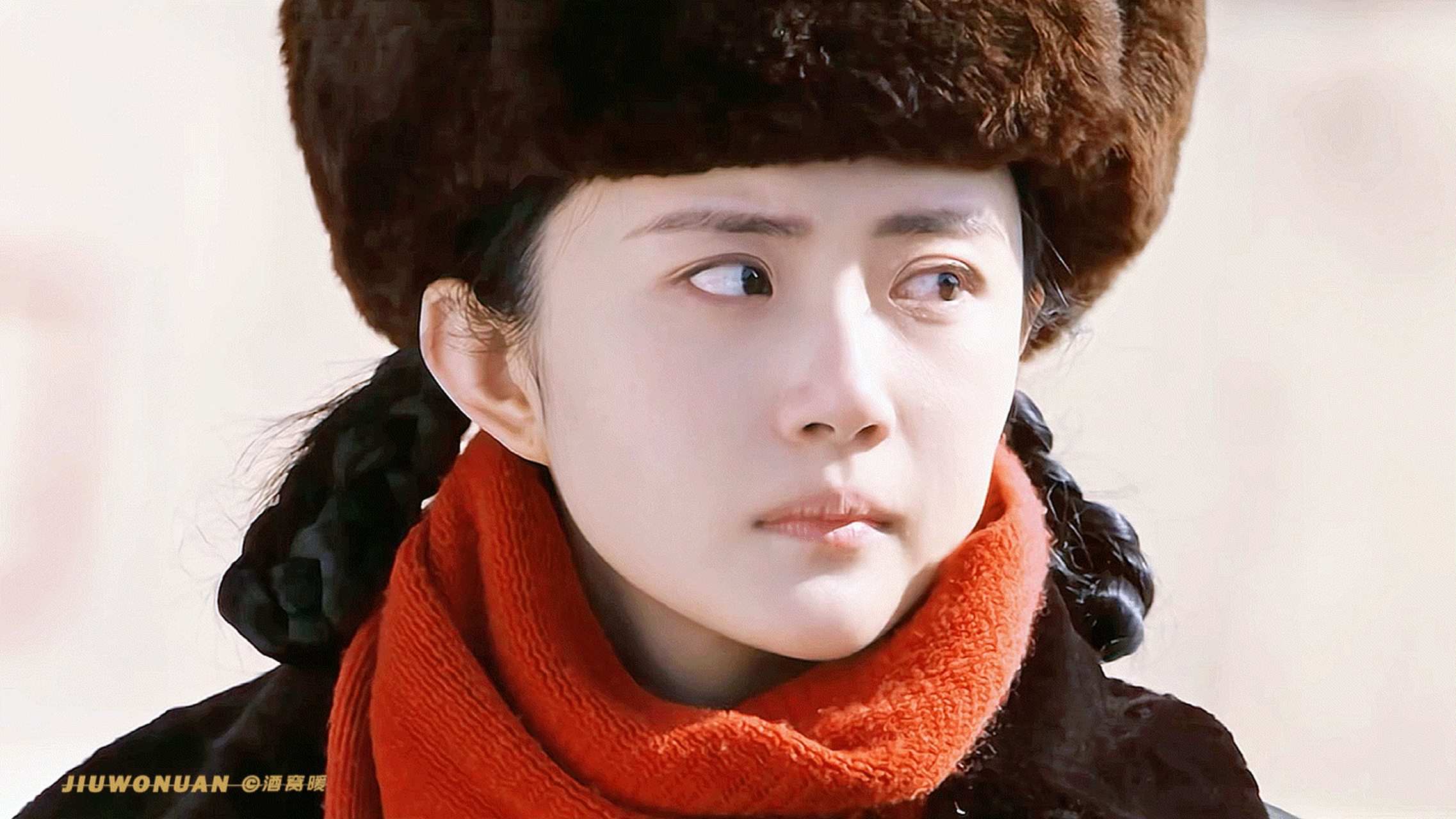 演叶芳的这个演员赵昕,我看有点面熟,总觉得像谁,细看原来眉眼有点