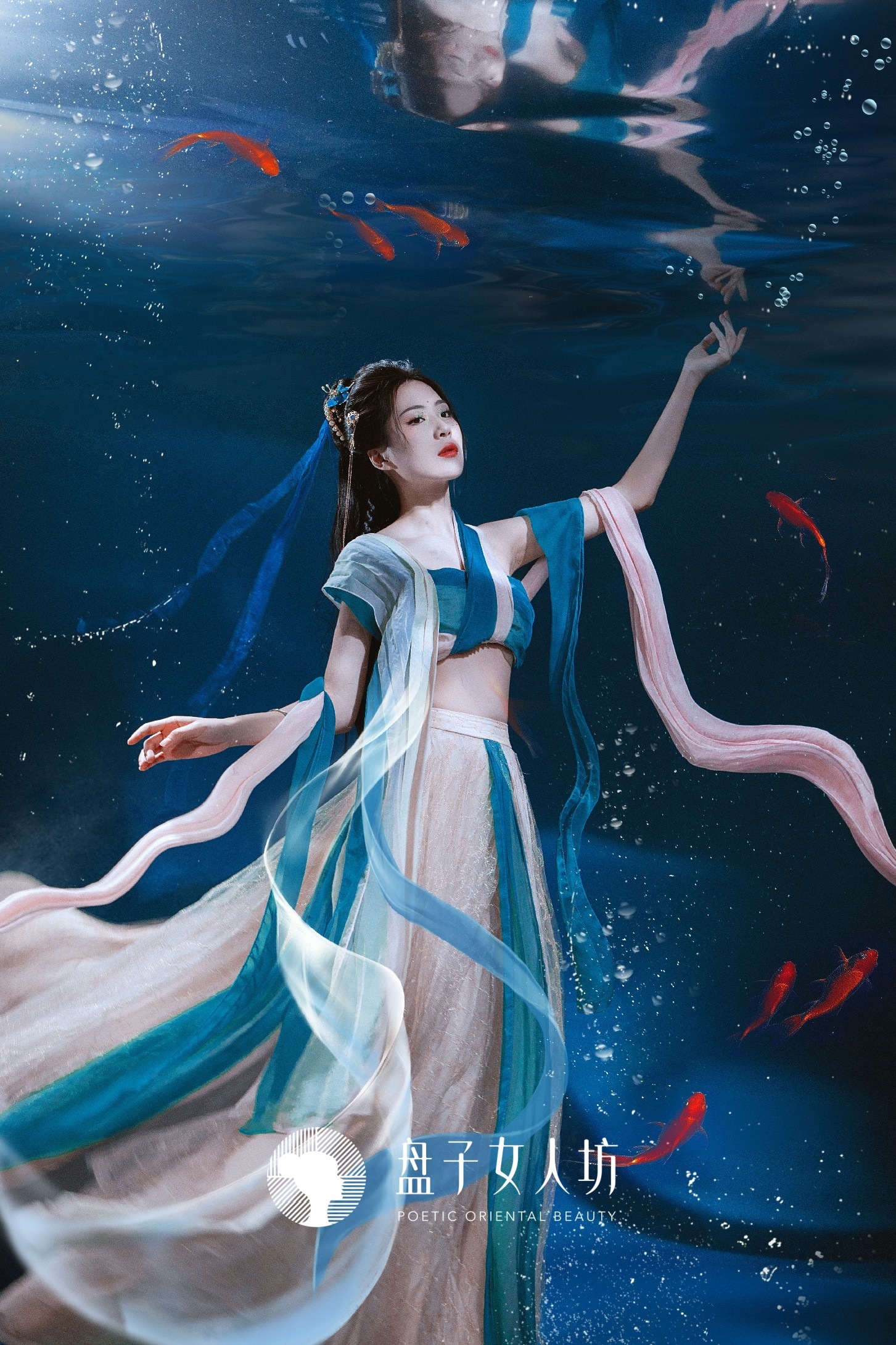 "化身海底的神灵,祈愿世间福祉" 谁懂给不会游泳的