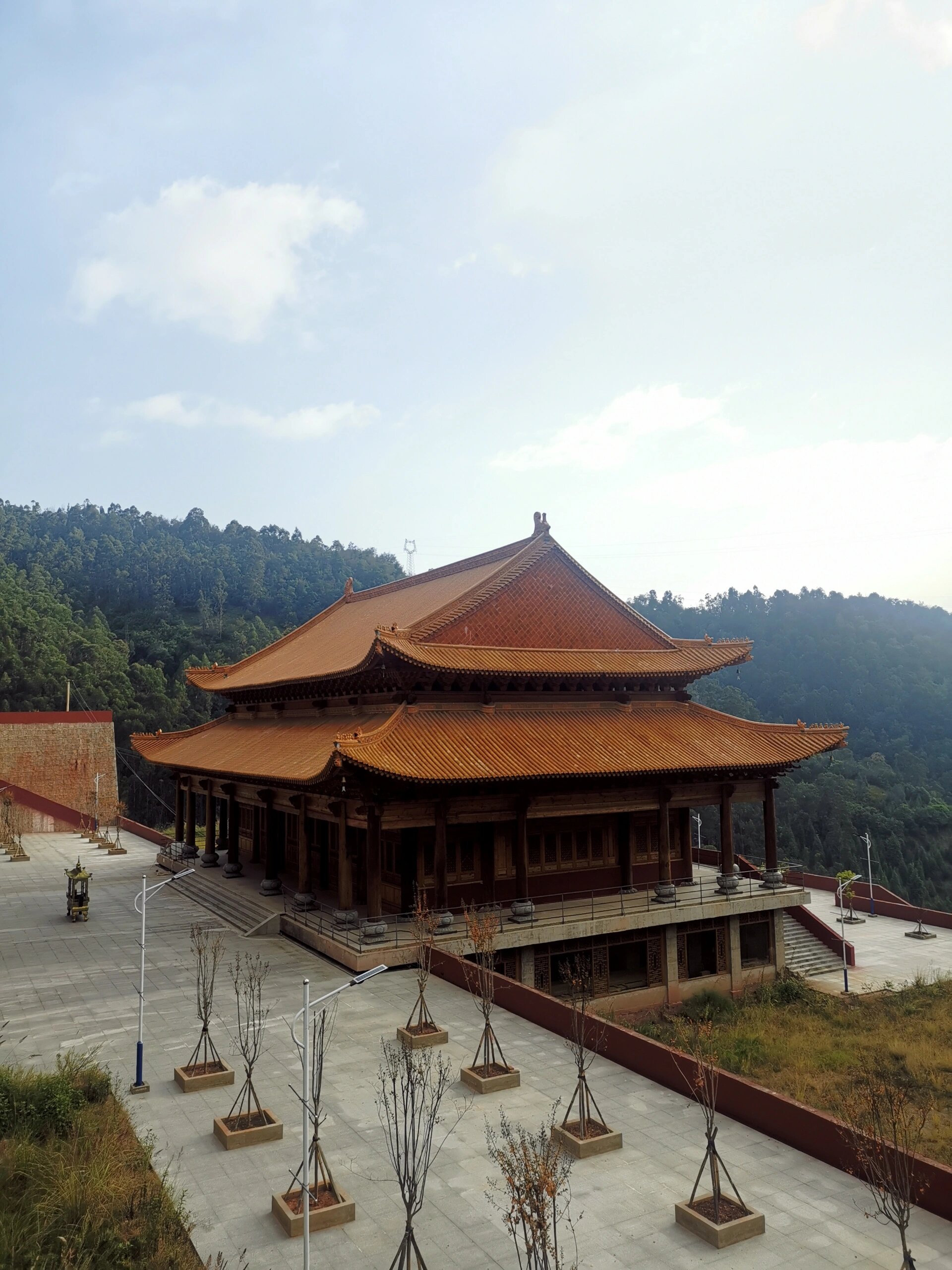 富民九峰山西华寺图片图片