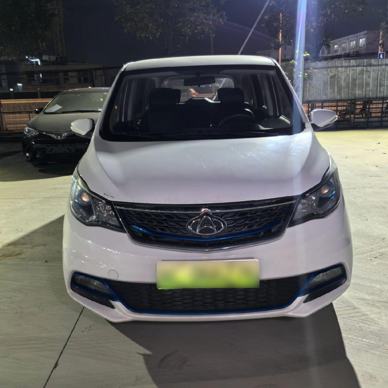 长安欧尚a600ev,续航405公里,实表10万公里,营转非,单限60公里,原版