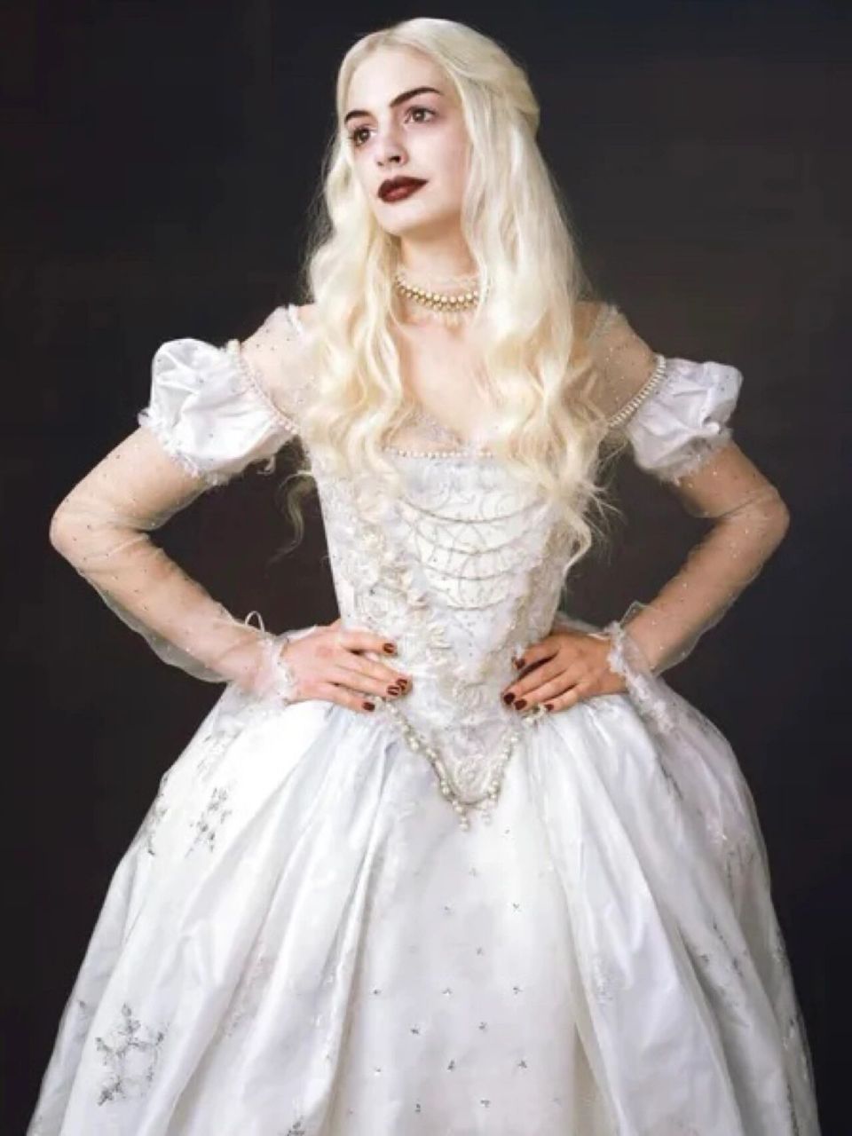 经典电影服装设计——爱丽丝梦游仙境 影视剧名:爱丽丝梦游仙境 电影