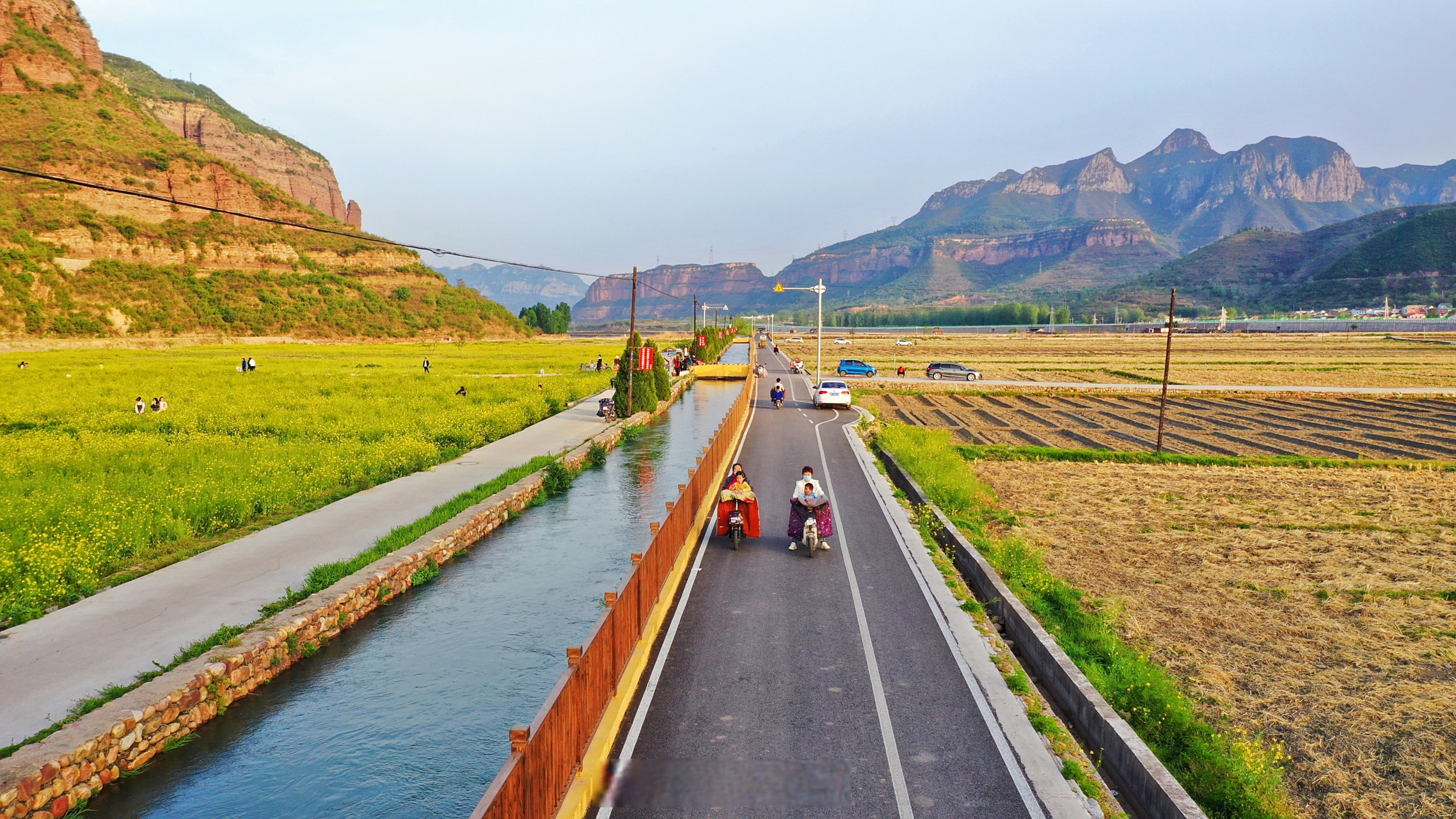最美的风景在路上# 河北涉县太行红河谷旅游风景大道,沃野蓬勃.