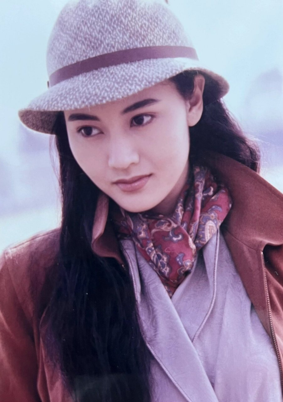 李嘉欣经典壁纸系列 需要自行下载