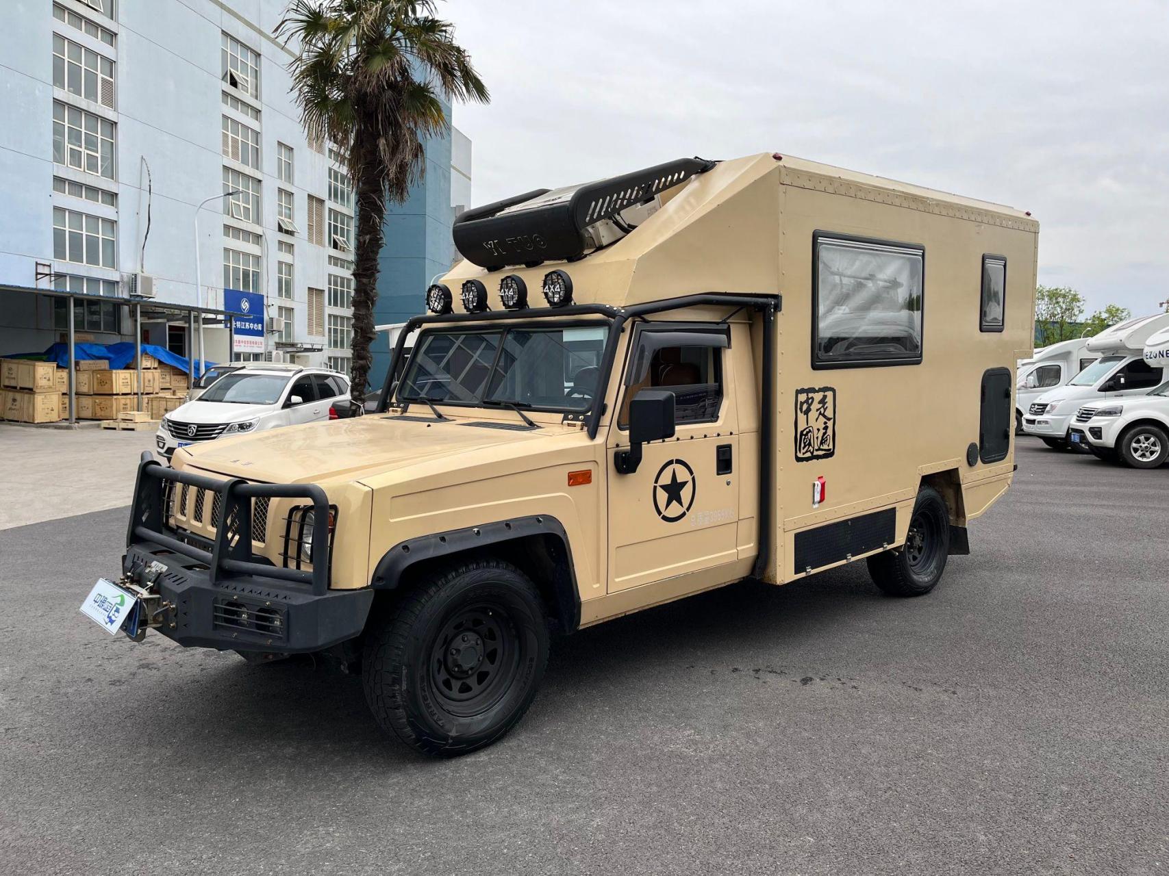 北汽勇士皮卡房车 20不到开回家.上牌时间:2020年6月 安全行驶:6.