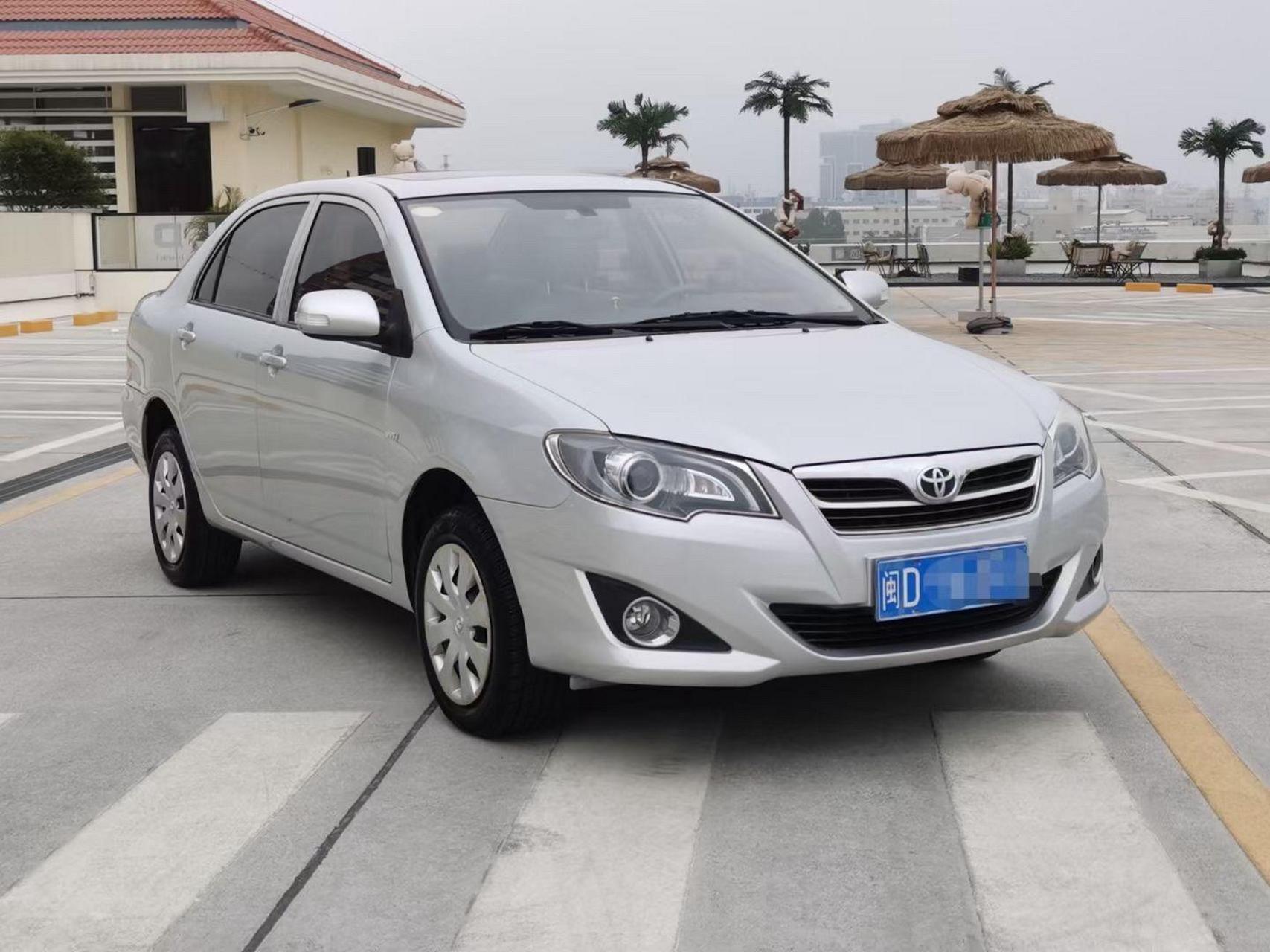 2016花冠.16年一手丰田花冠 1.6自动带天窗 实表5.8万 双保到明年