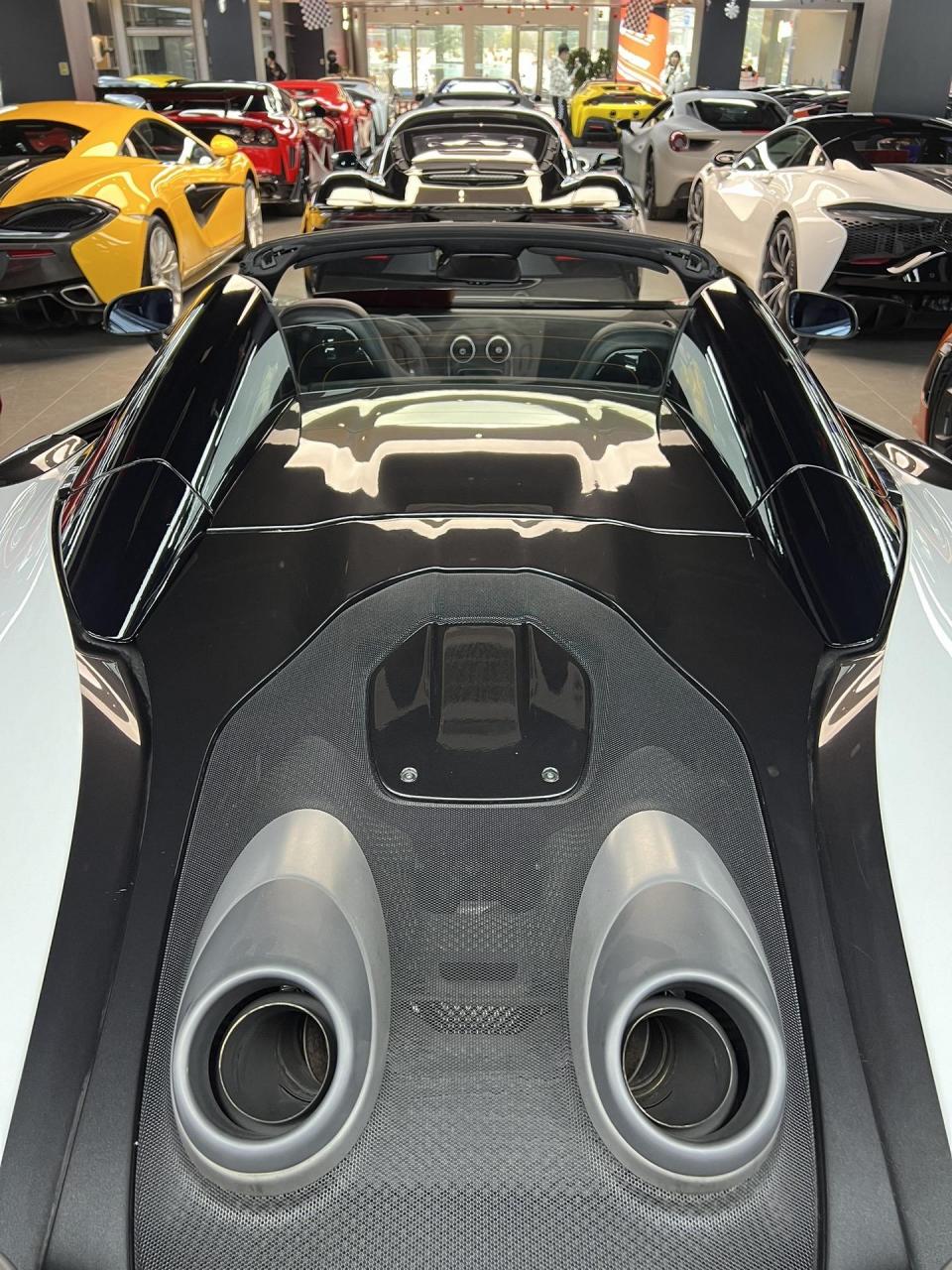 20年上牌 一万多公里 迈凯伦当年限时下单的车型 你们知道带lt的迈