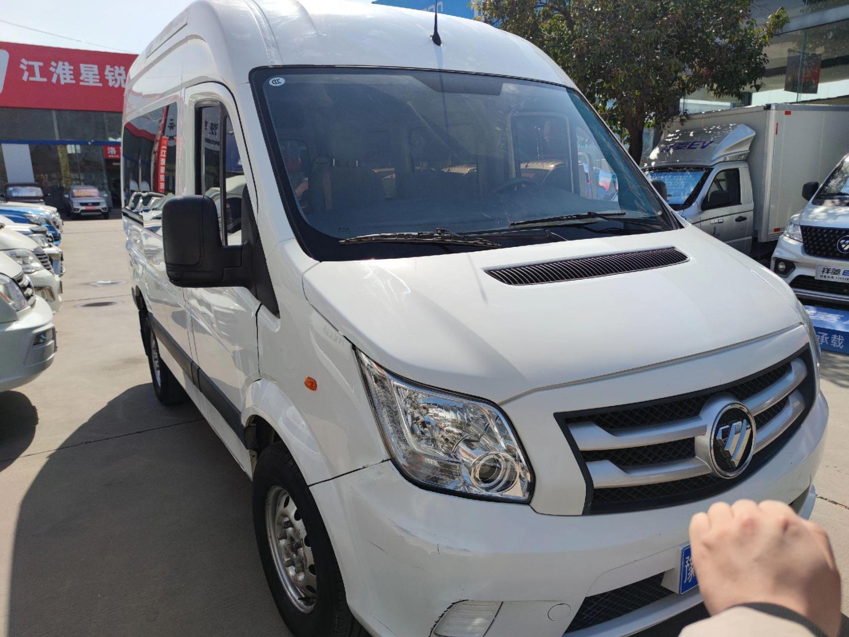 2018年福田图雅诺柴油6座,价格不高6万多一点