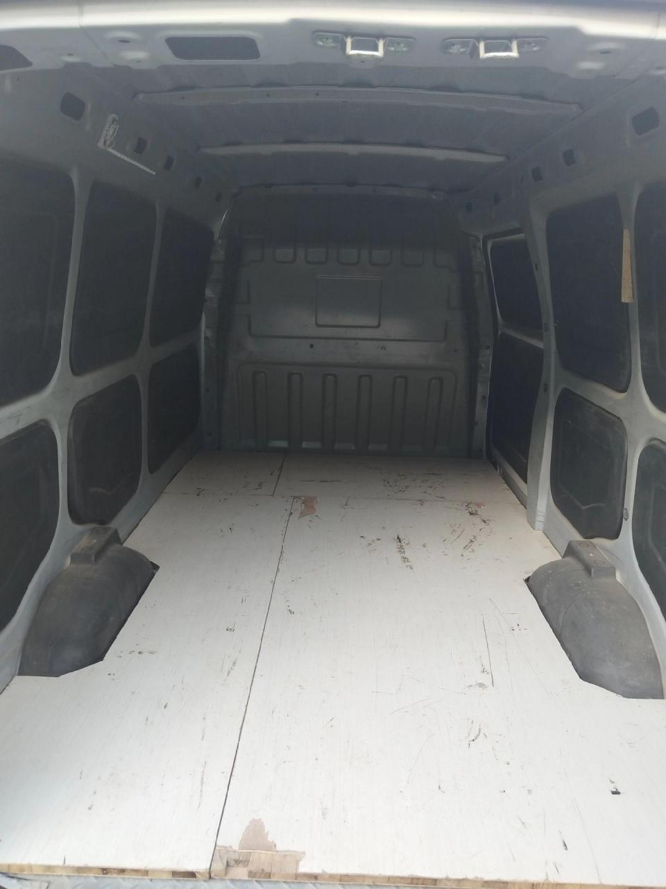 今日推荐车型:北汽ev5,纯电动新能源面包车,中面,载货量5方,国轩电池