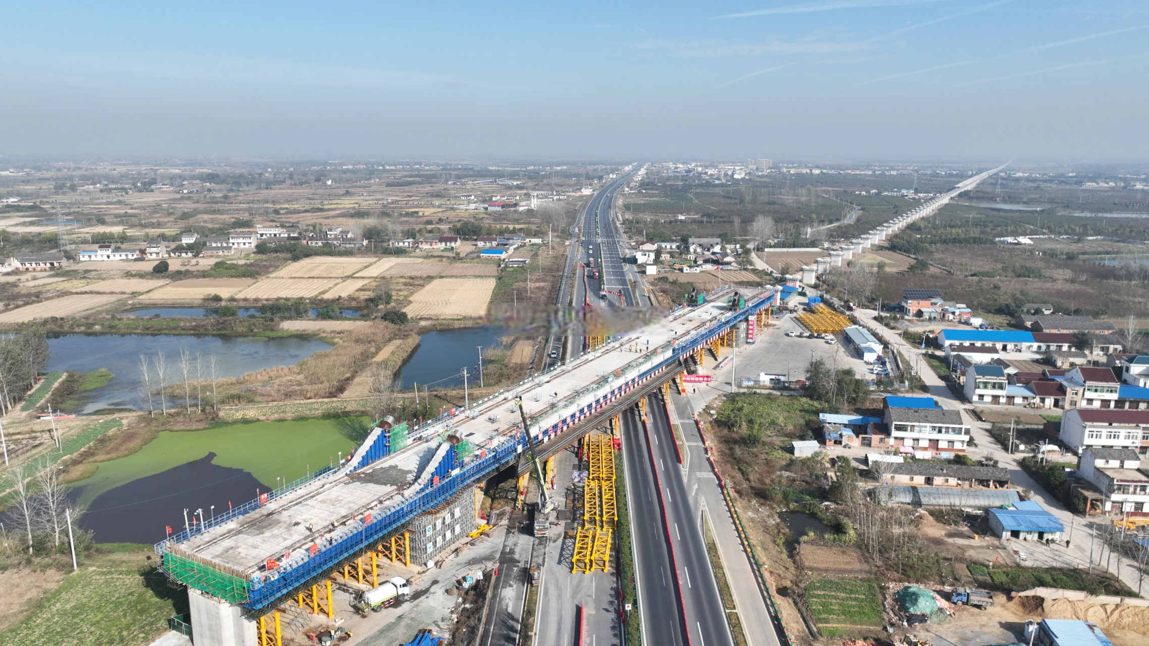 11月8日8时,新建合肥至新沂高铁(以下简称合新高铁)安徽段定远2号特