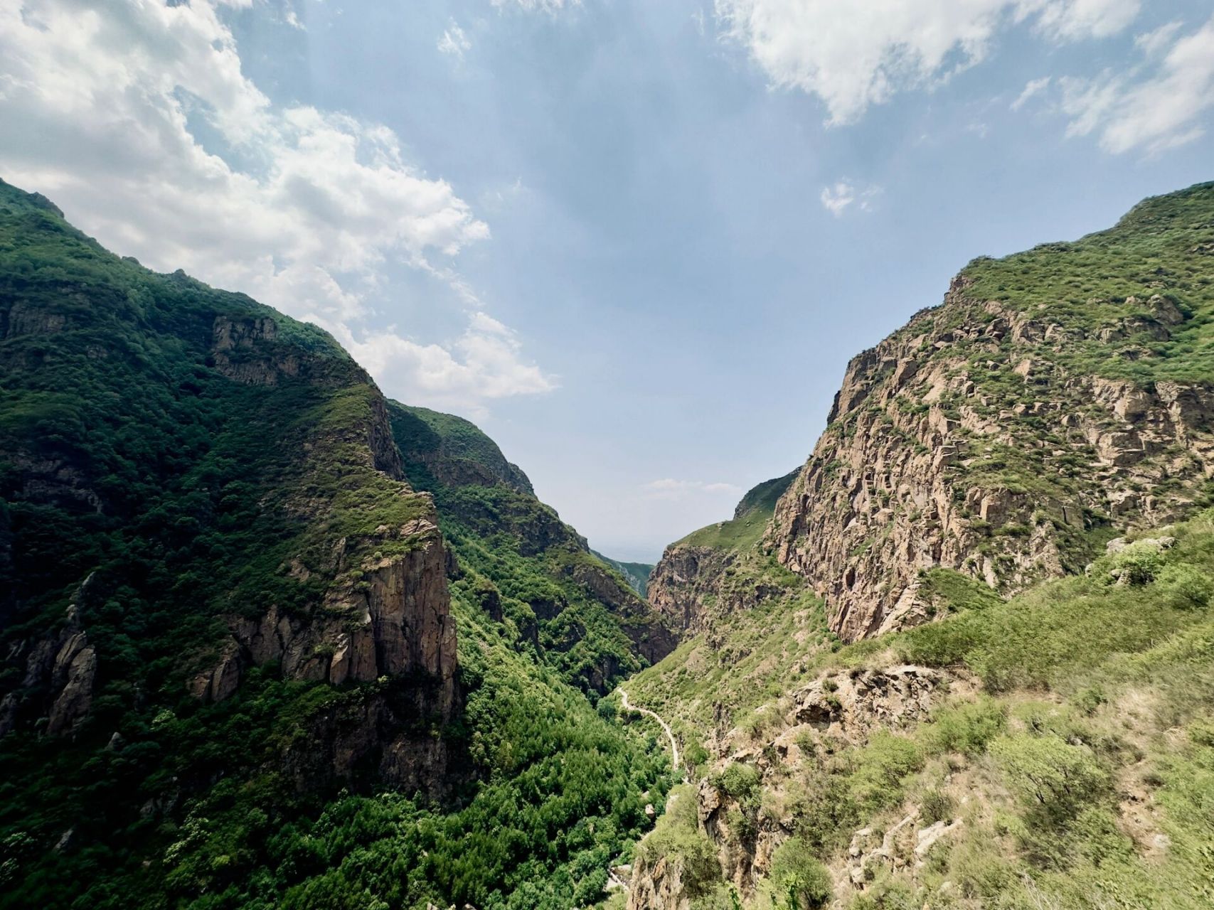 夏日徒步第一弹 小五台金河景区 小五台中西沟封闭管理了 只有金河