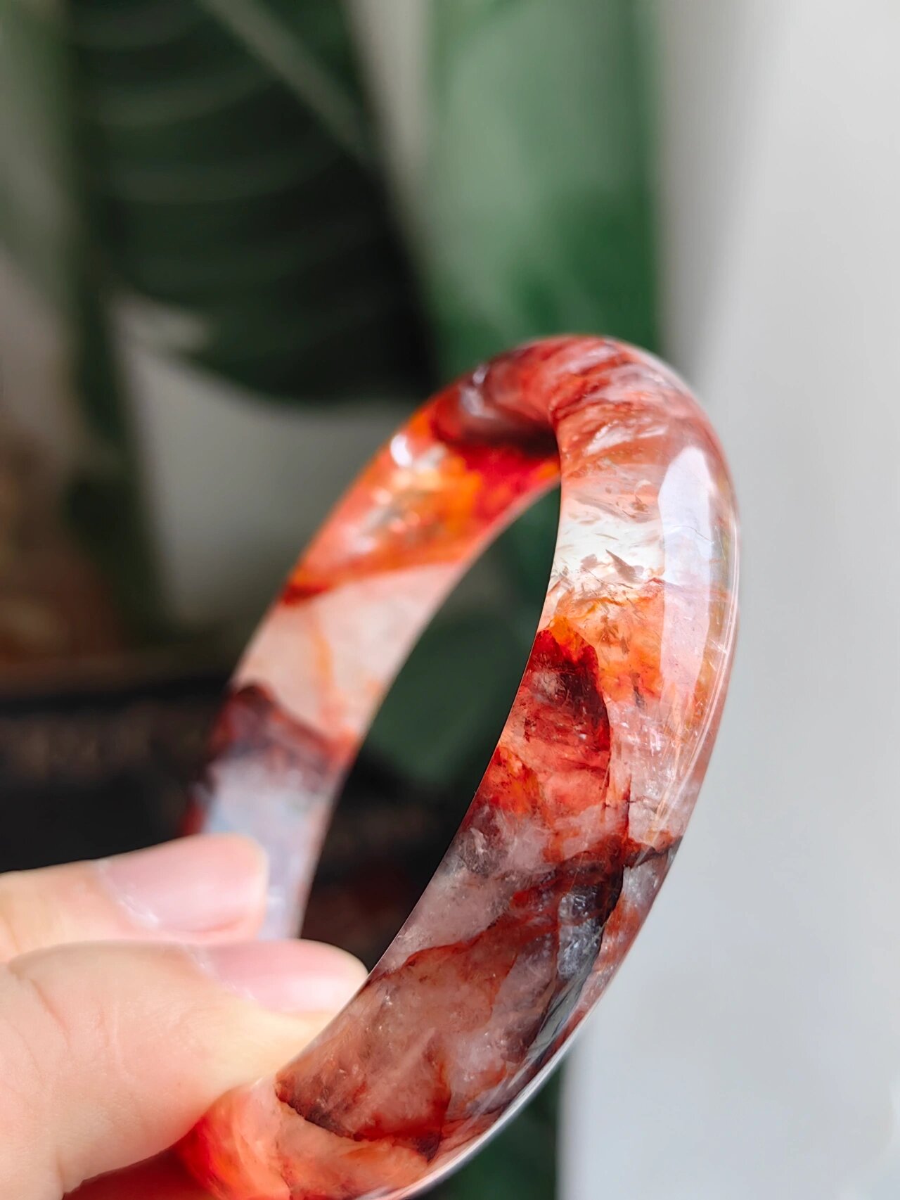 红花胶手镯,红花胶水晶的作用与功效简介 红花胶手镯!