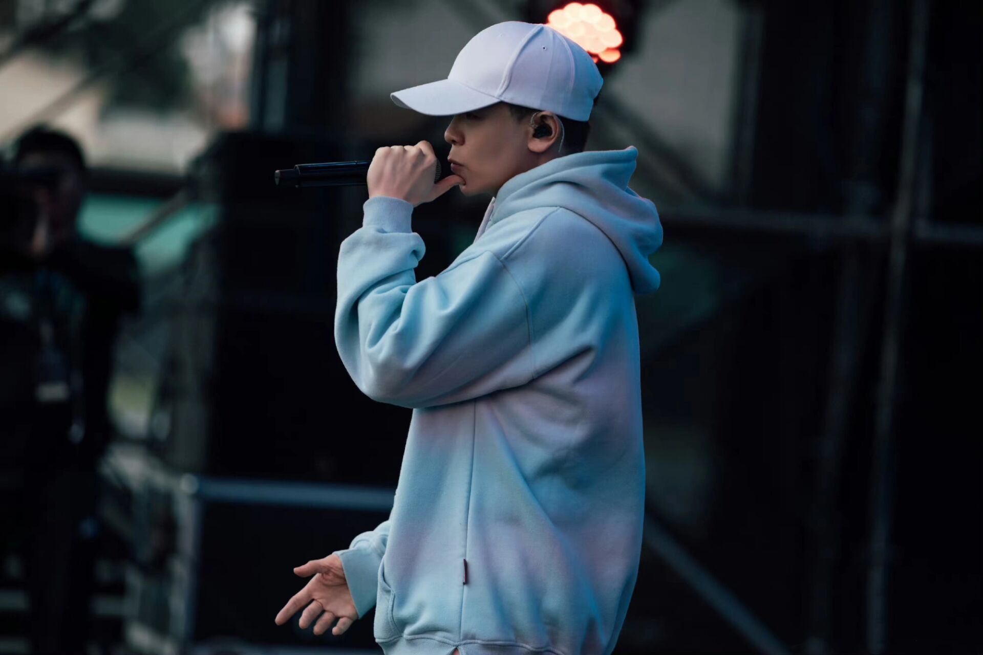 张子豪壁纸 这个夏天张子豪应该97