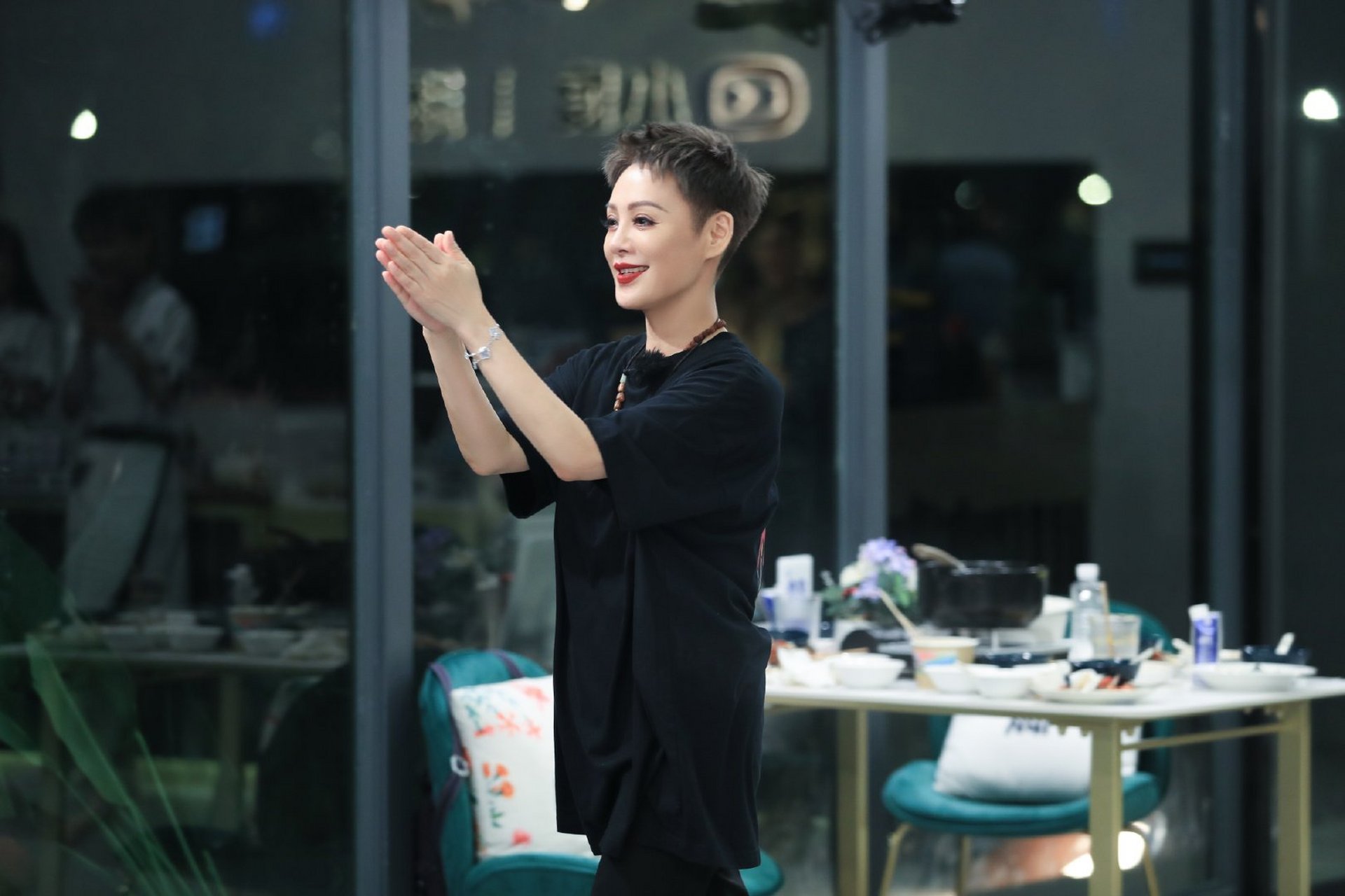 中餐厅# 今晚十点湖南卫视,@宁静 静姐今天"大开心".