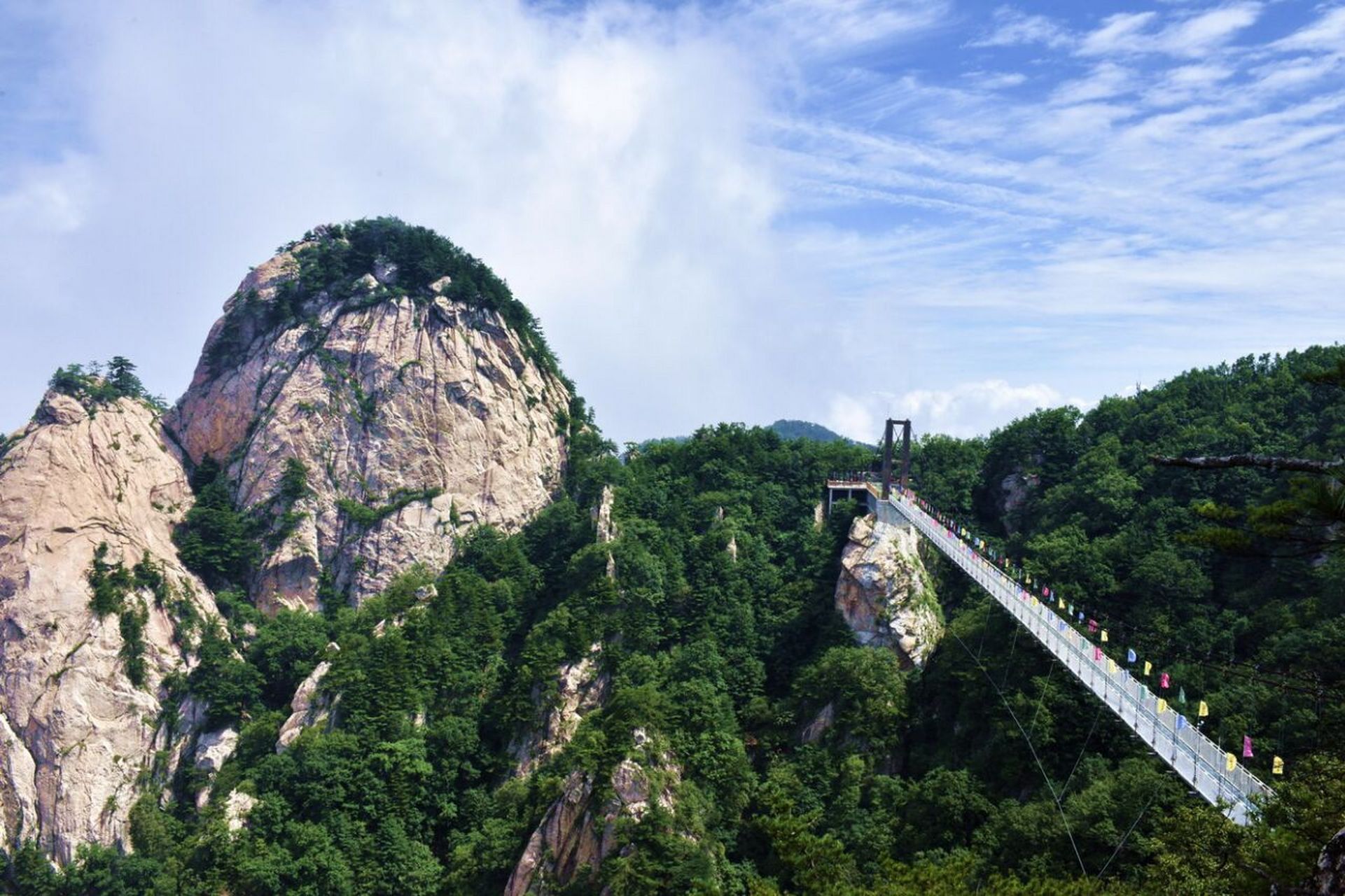 洛阳嵩县木札岭旅游小记 洛阳嵩县木札岭旅游小记 木札岭景区位于嵩县