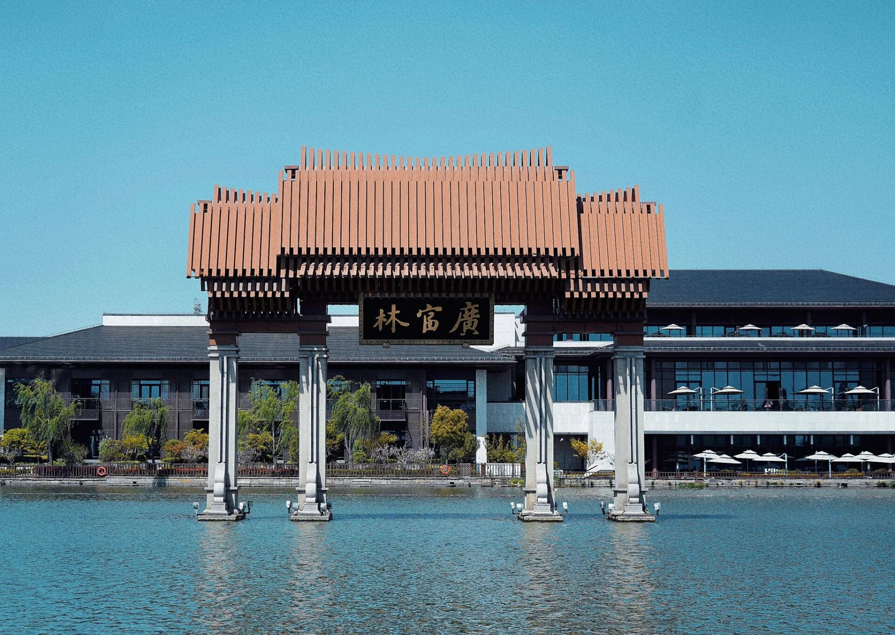 广富林遗址位于上海市松江区广富林路3260弄 是一处新石器时代遗址!