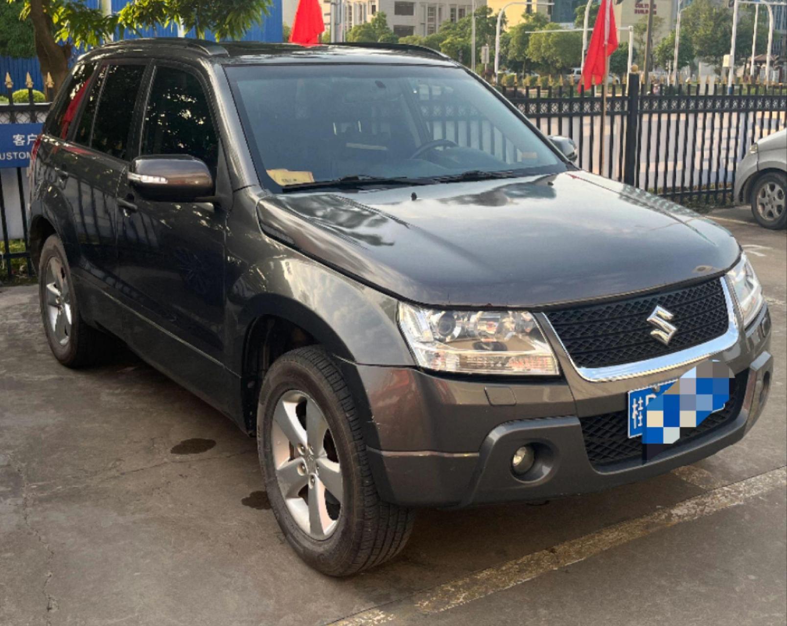 找四驱越野车的看过来,刚刚收2011年上牌,铃木维特拉,2.