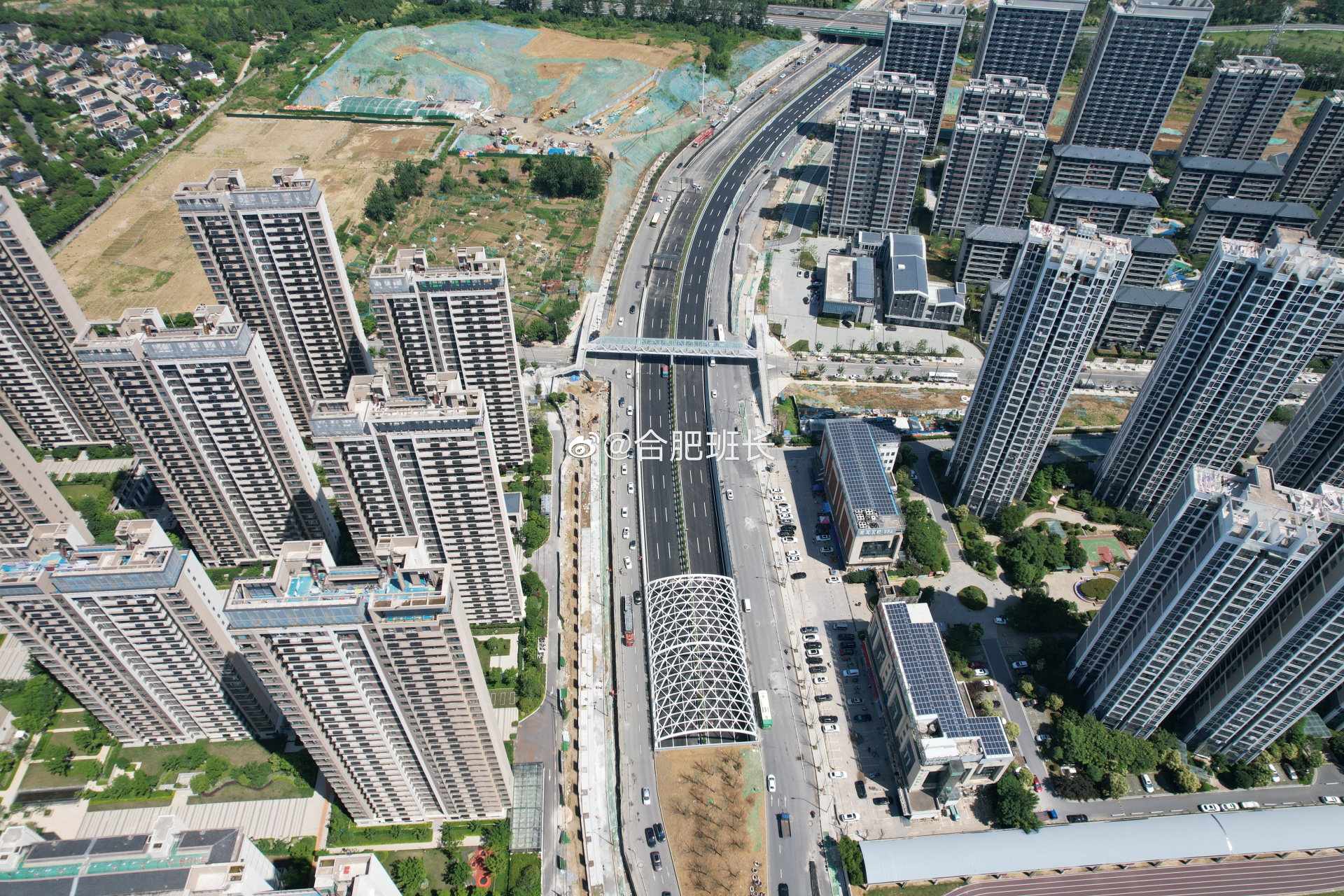 宿松路快速路经过公园万象,华冶天然居,皖投万科产融中心片区采用的是