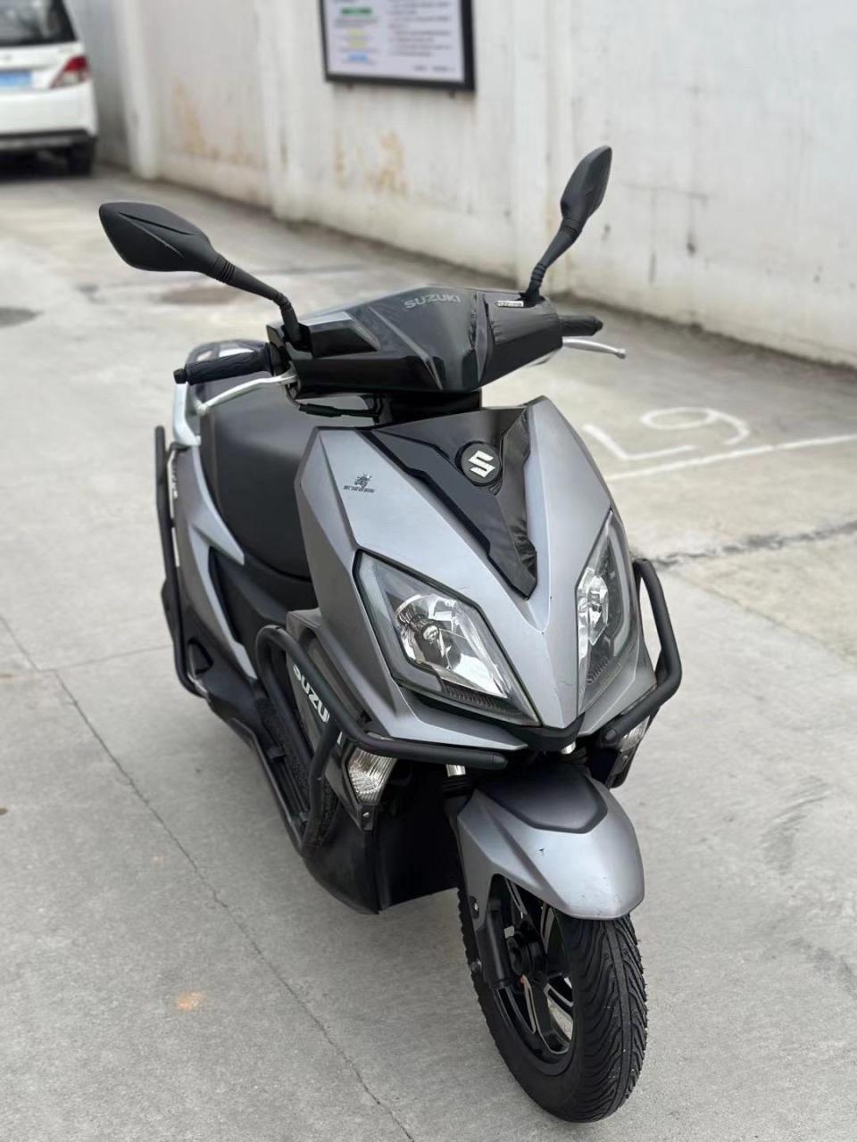 21年铃木uy125百年纪念版