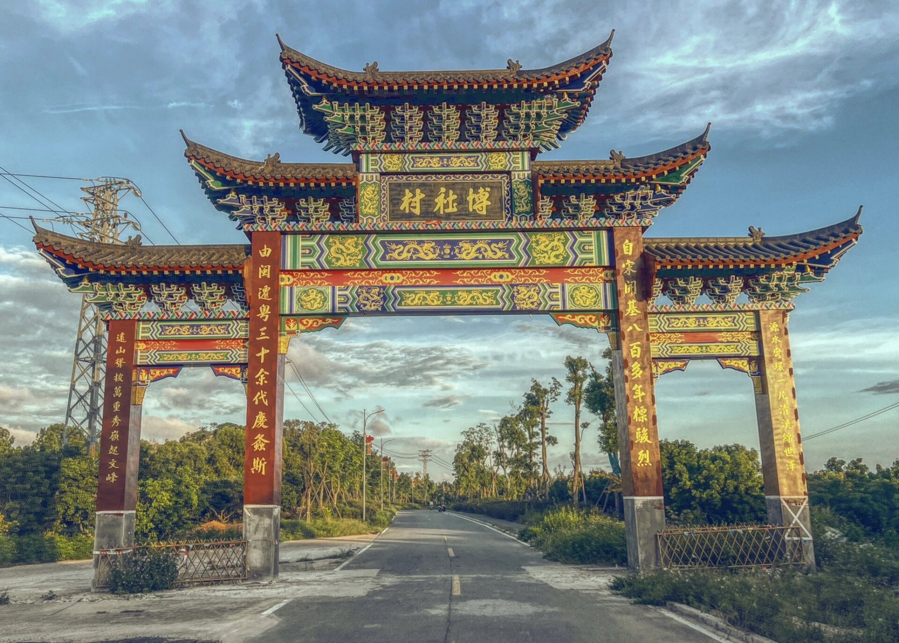 现在的塔寨村 真是一片祥和啊 曾经是国内那啥三分之一的原产地,现在