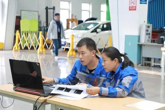 兴鲁"职业技能大赛的机动车检测工赛项在青岛市技师学院即墨校区举行