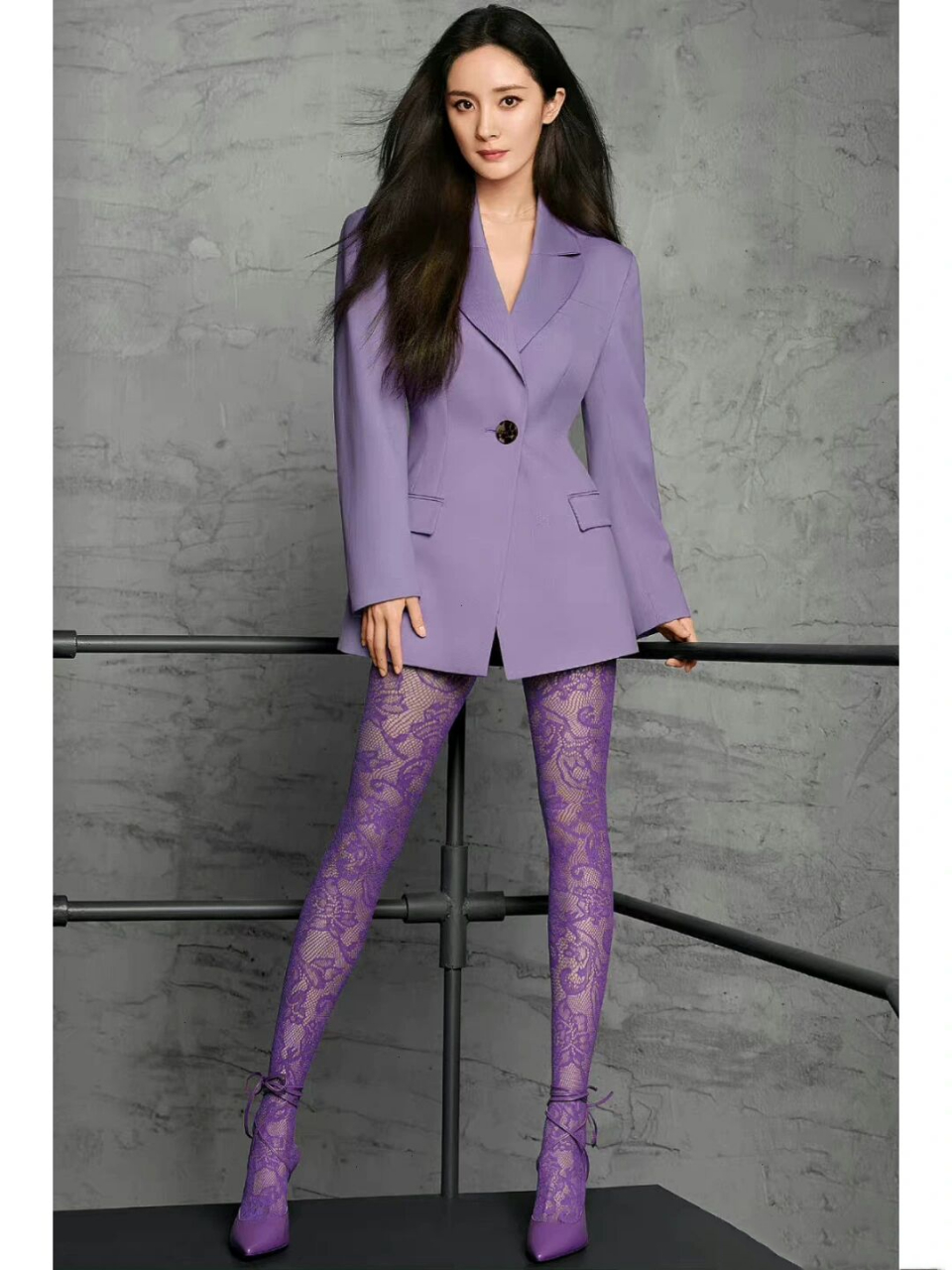 杨幂内娱第一美腿,杀疯了 calzedonia品牌亚太区代言