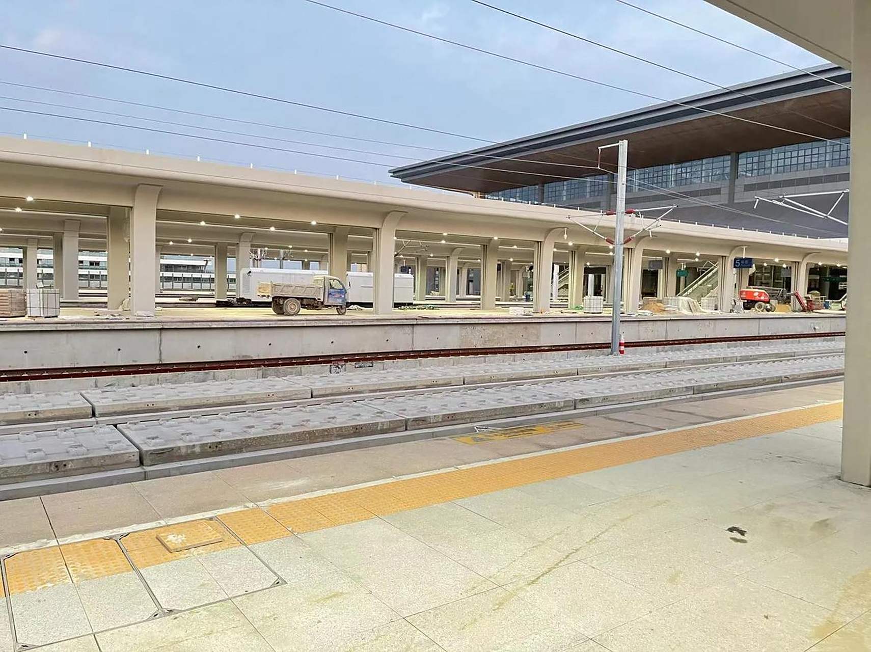 聊城高铁据说今年11月份开通,真的非常期待乘坐高铁去全国各地旅游.