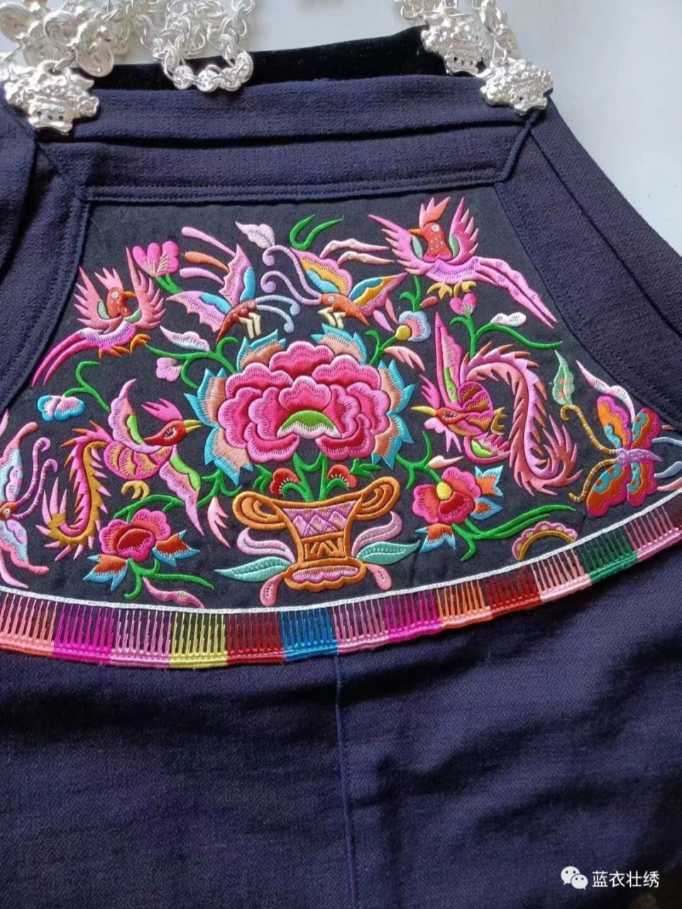 广西针尖上的艺术—独具特色的民族刺绣      刺绣是中国民间传统手