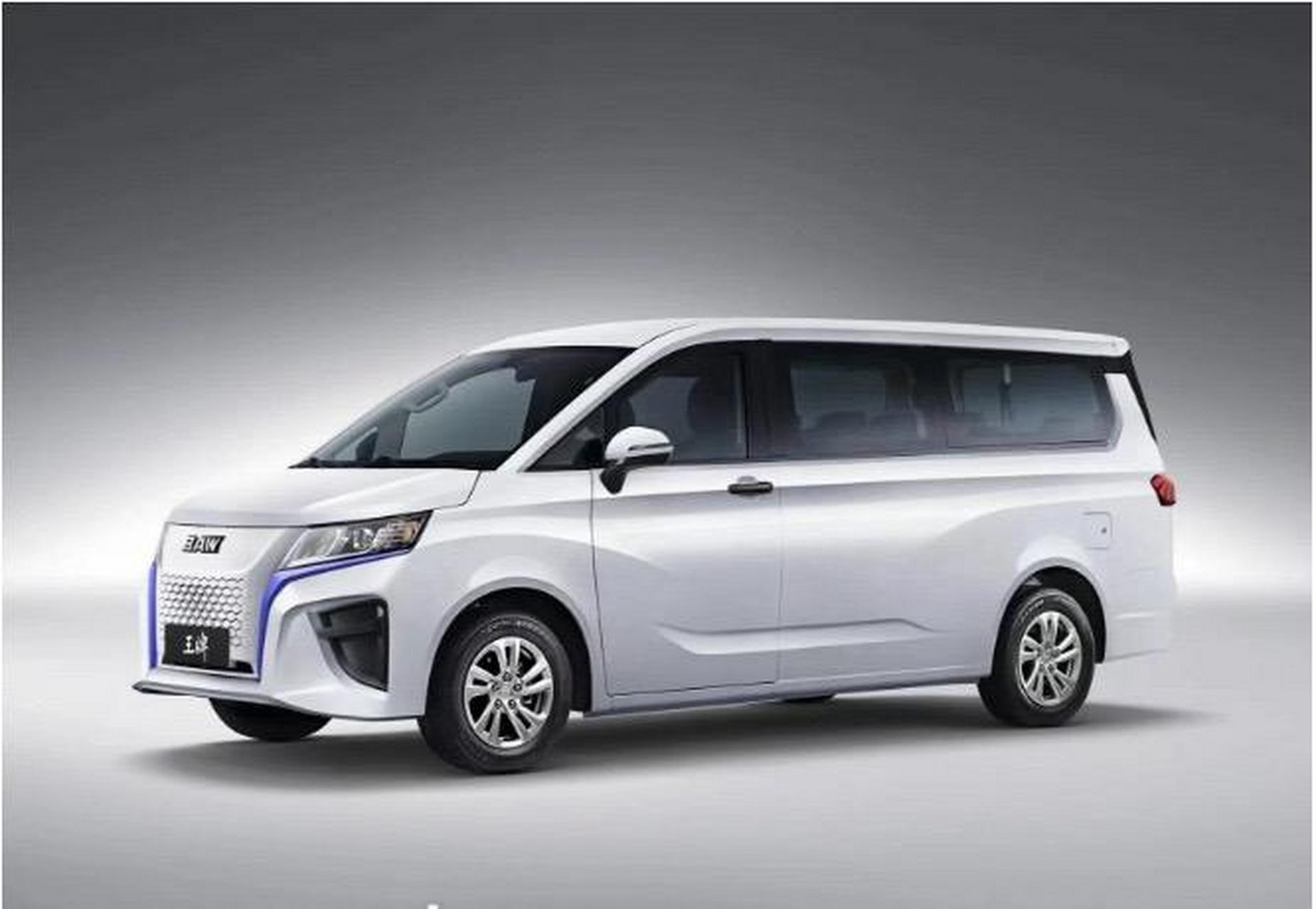 北汽王牌m7ev7座大空间纯电商务车,车身长度达5240 轴距3200 国轩高科