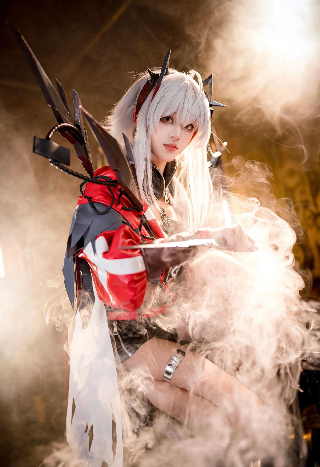 见到本仙尊为何不下跪二次元少女 cosplay 角色扮演 特写镜头 双马尾