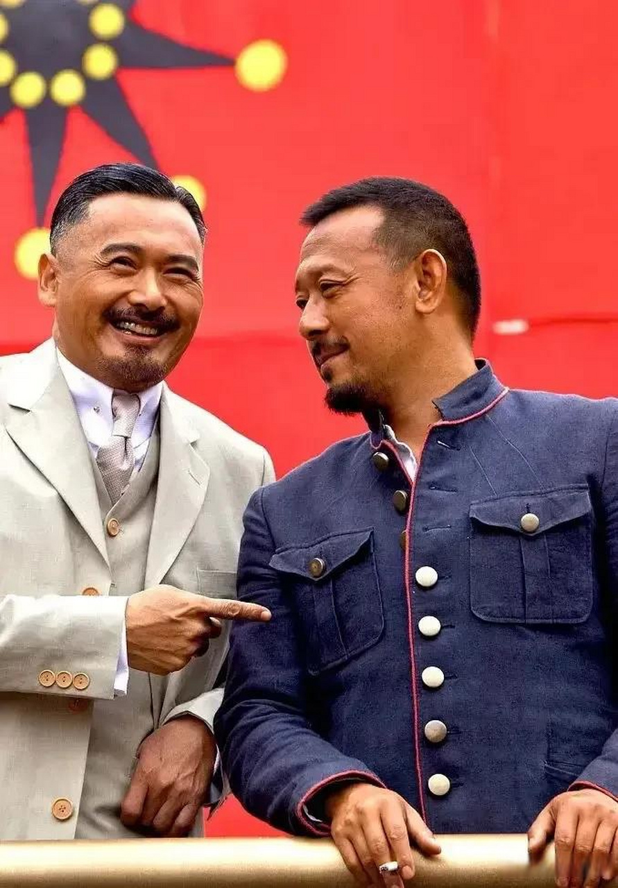 据胡军透露,当初姜文拍《让子弹飞》时,戏中并没有自己那个角色