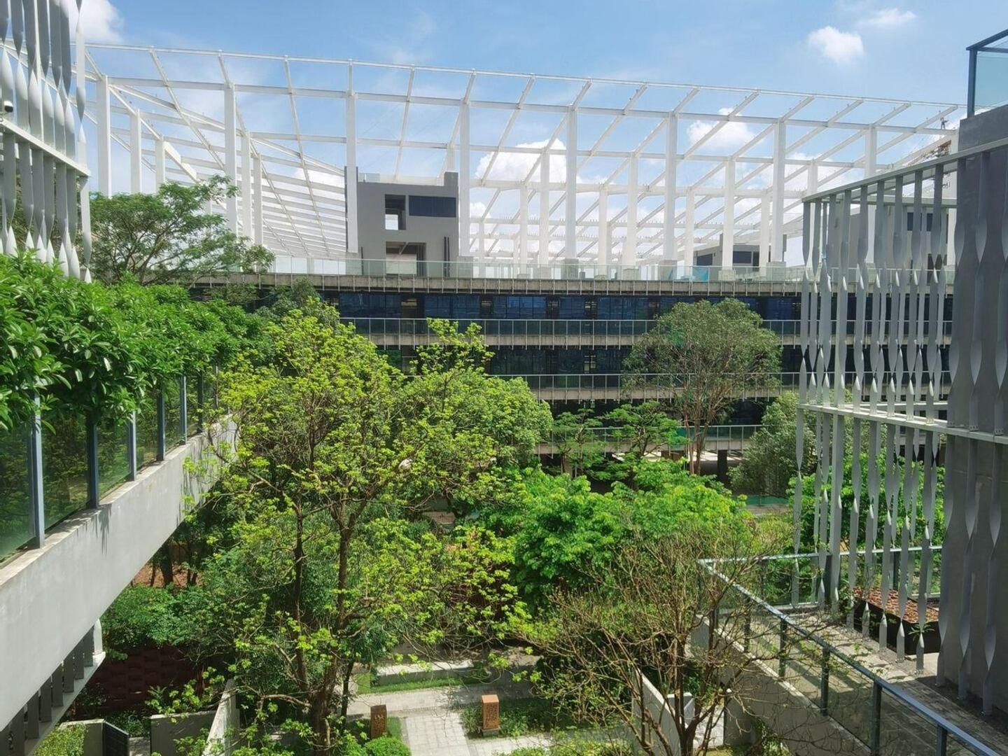 东莞南城 ucc 寰宇汇金中心附近整层出租 研发,贸易,办公,接待于姨邋