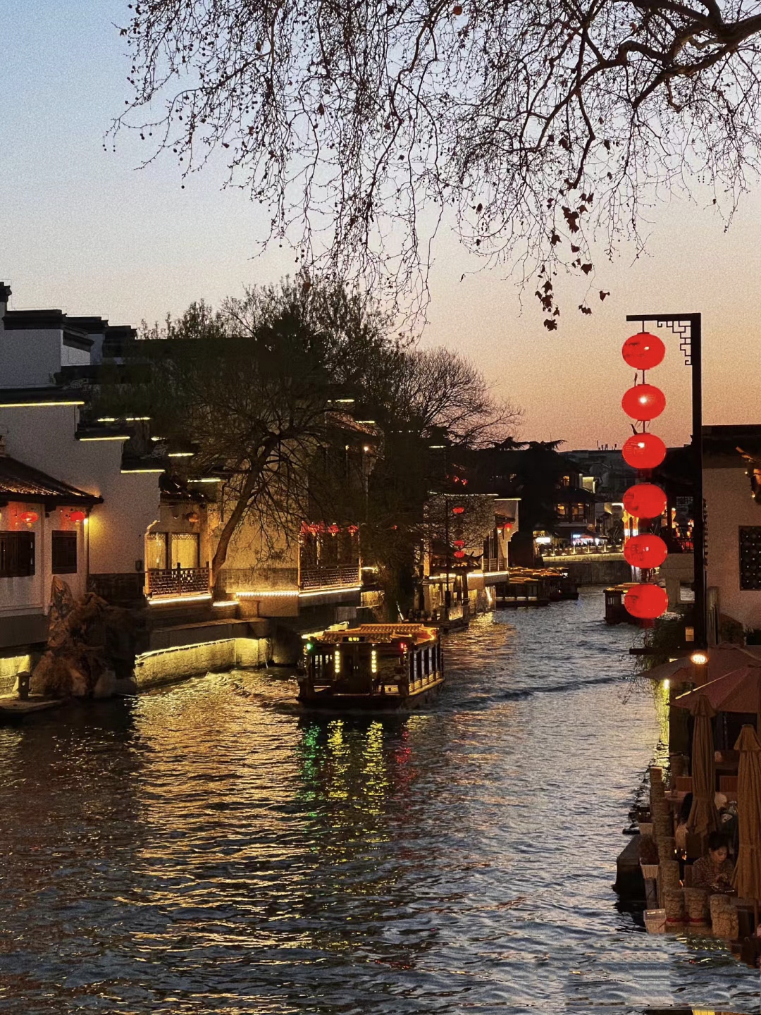 十里秦淮的唯美短句 江南佳丽地,金陵帝王州,南京的作为六朝古都地位