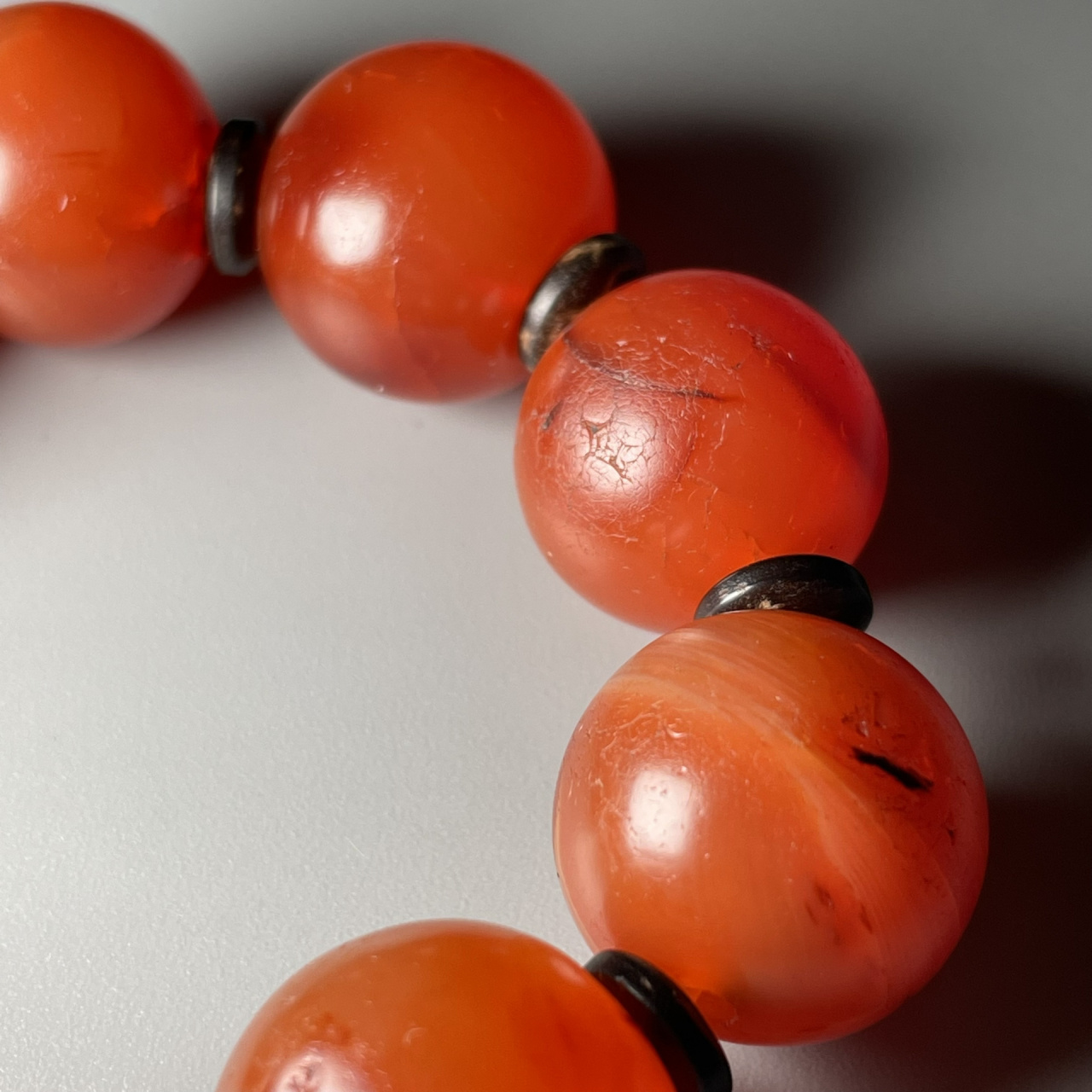 把玩还是这种带劲——清代玛瑙珠串 清代玛瑙直径一般明显大于辽代