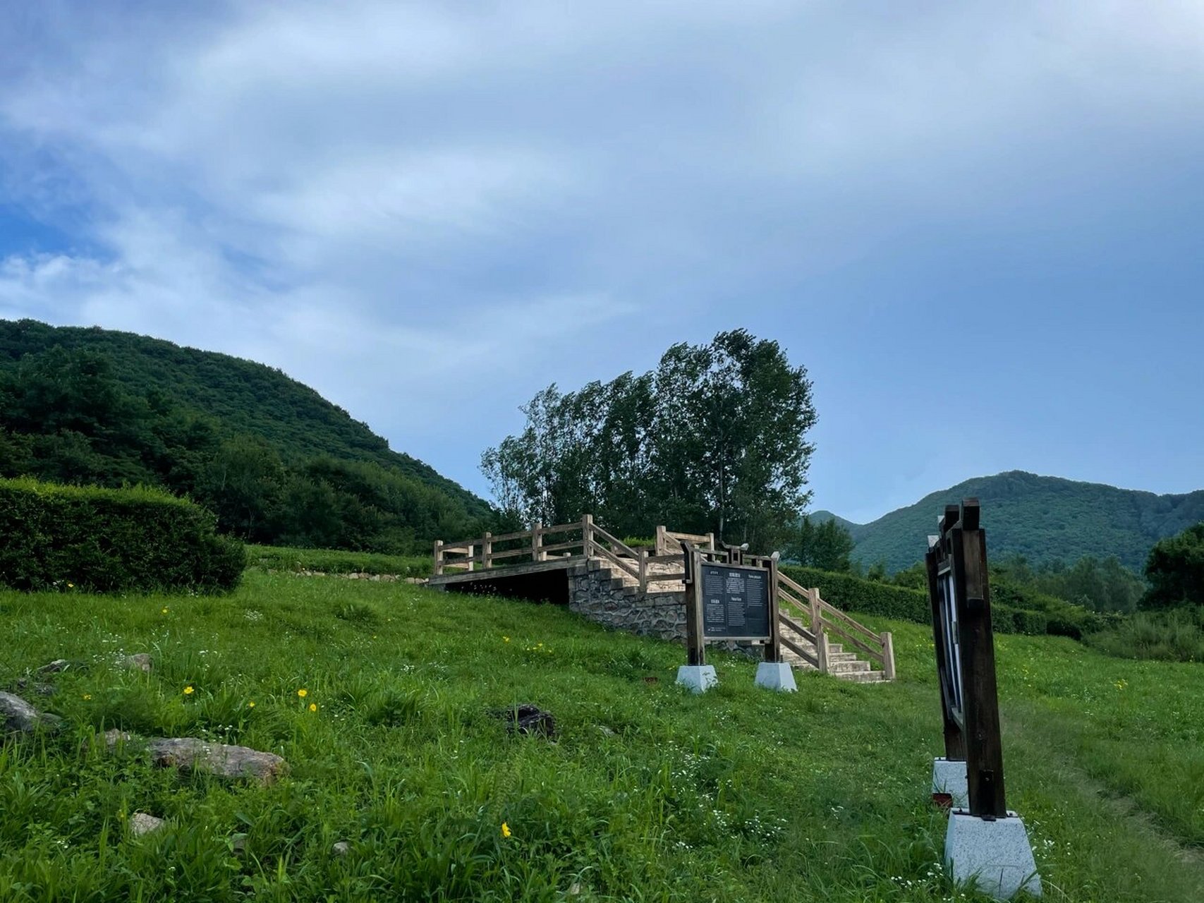 集安-高句丽王朝的丸都山城 丸都山城位于集安市区北2.5公里处.