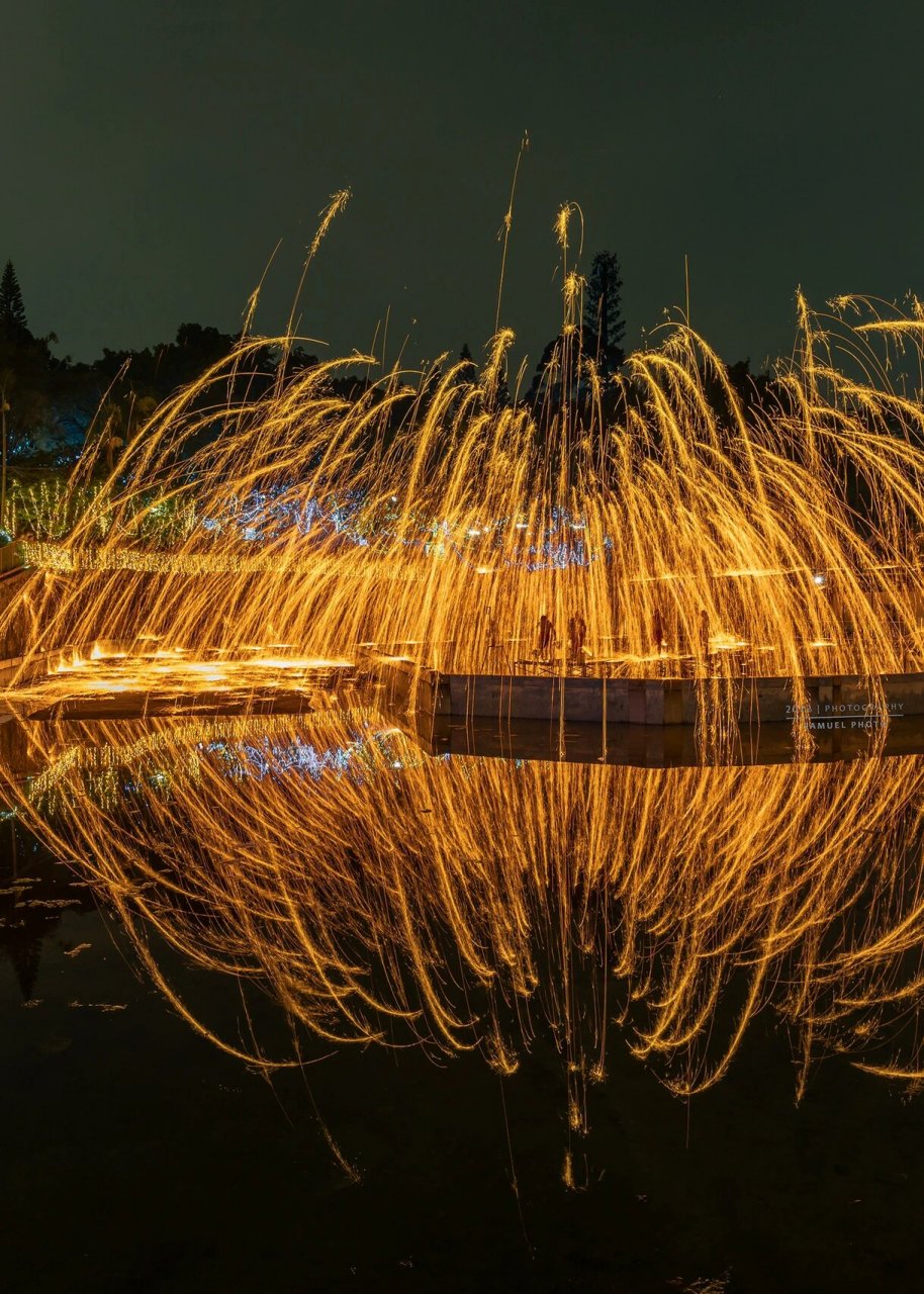 玩转打铁花|拍摄攻略|后期心得 【打铁花】的介绍