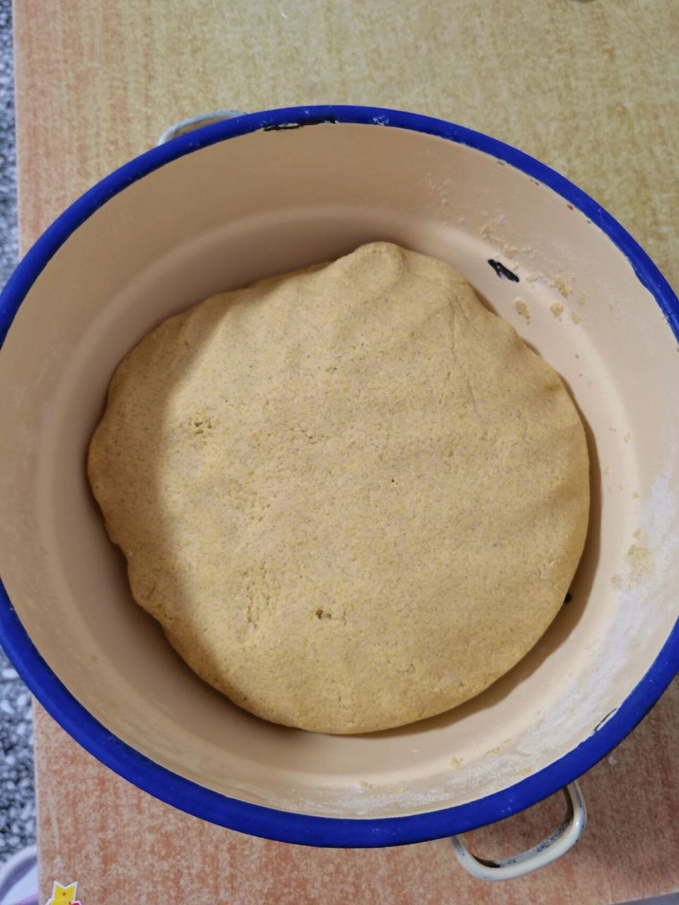 玉米面和荞麦面窝头 应三高老人的要求,蒸了一锅玉米面荞麦面混合的
