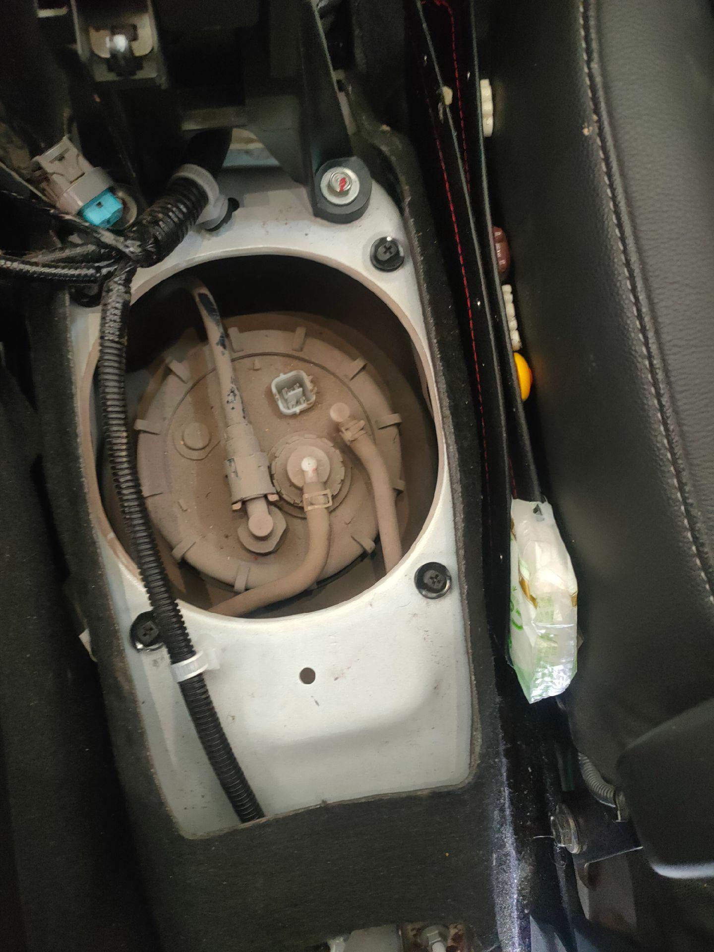 缤智,十万公里,更换汽油滤芯总成!