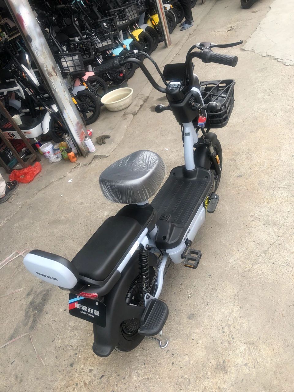 斯波兹曼小羚羊f400 喜提人生中第一辆电动车 下午买的 此时还在懵逼