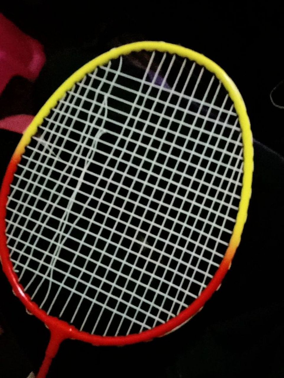 羽毛球拍线断了该怎么办? 这个好像没拍多久它的线断掉了但是我想要自