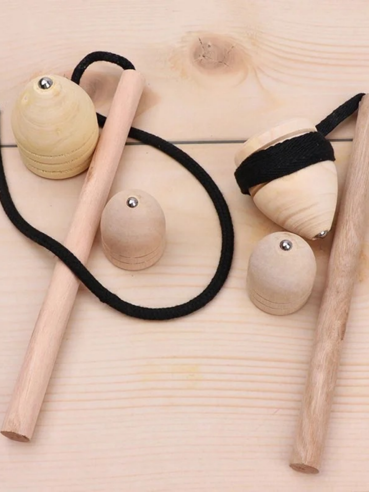 陀螺图片 陀螺是一种古老而传统的娱乐工具,同时也是一项体育运动.