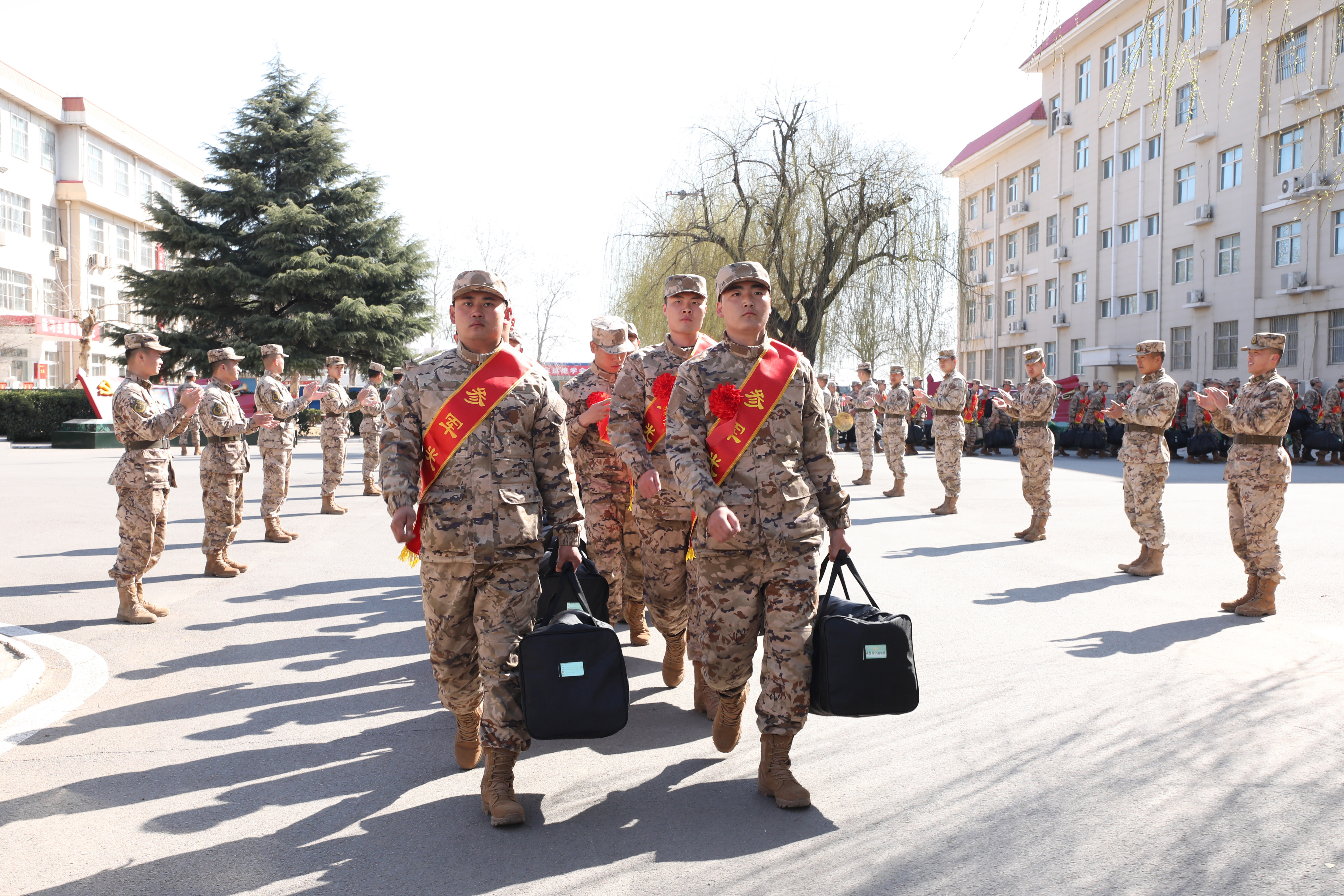 好男儿就是武警新兵武警图片军人部队精确征召河北武警北部战区新兵