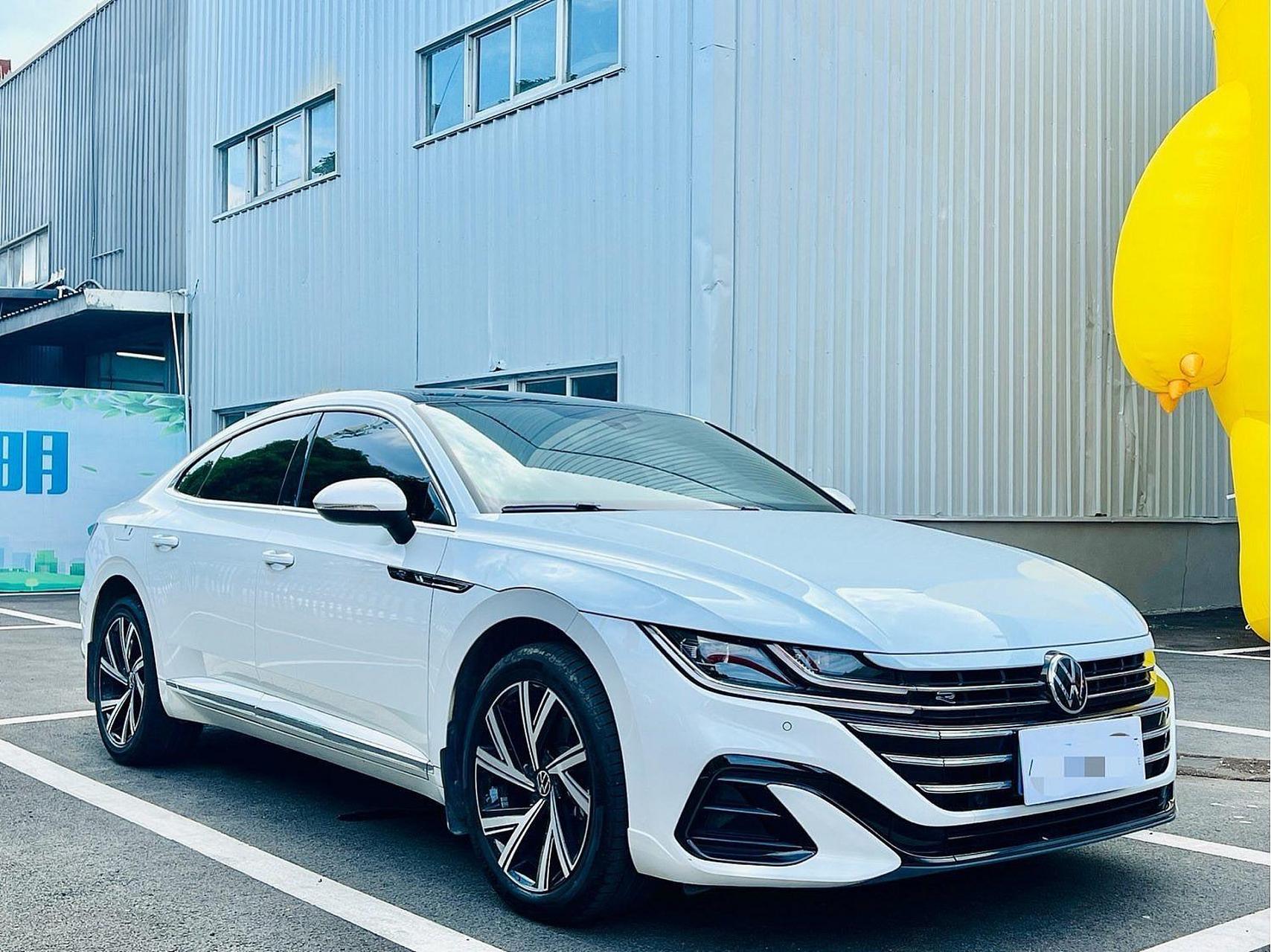 大众cc 330炫目版2021款 22年上牌3.