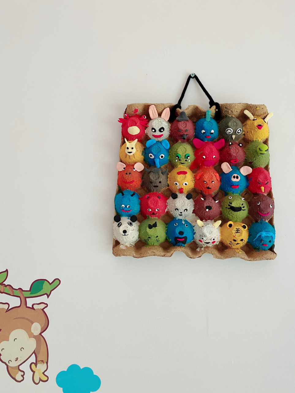 周末日常丨手工彩绘 94鸡蛋拖上的动物园 鸡蛋托材料一个,彩色笔