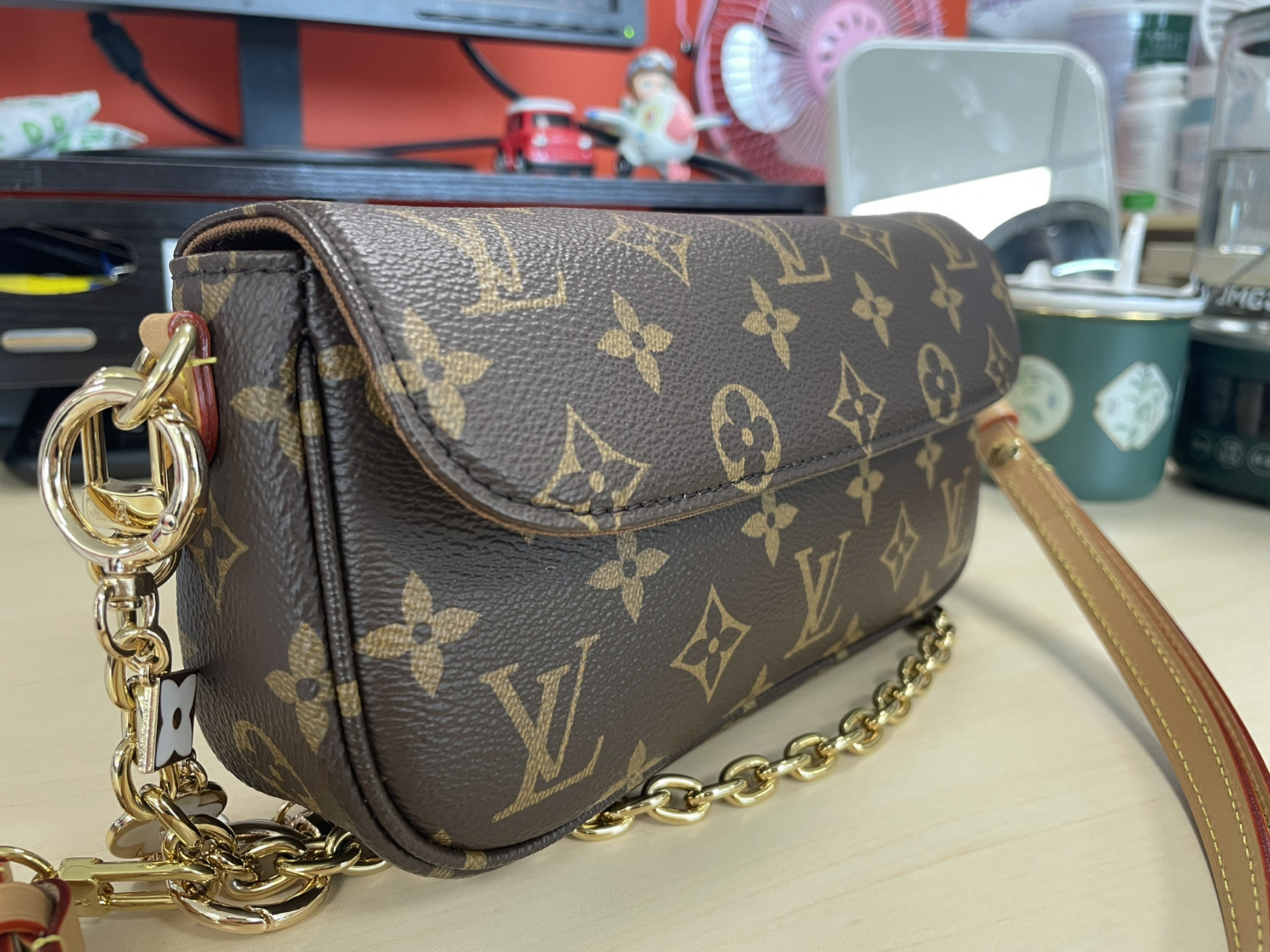 lv ivy 使用感受 1月10号下单,每天都去小程序看看动态,好怕年前收不