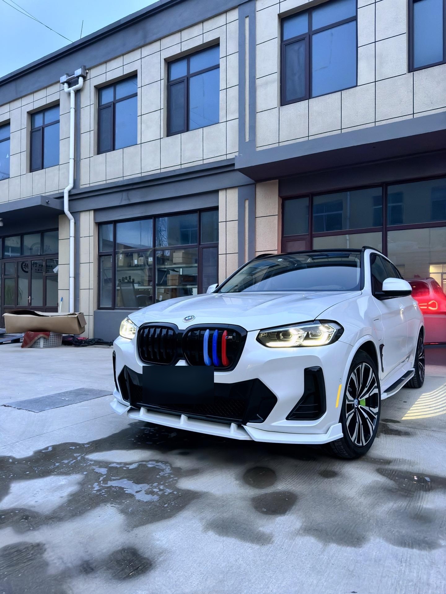 握迈品质适用宝马ix3三色中网装饰条来啦