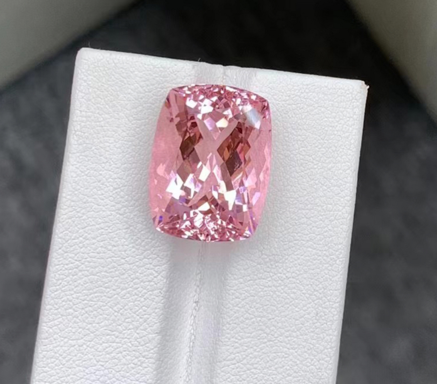 樱花粉摩根90阿富汗粉碧玺(内附价格详解 很多对摩根石慕名而来的