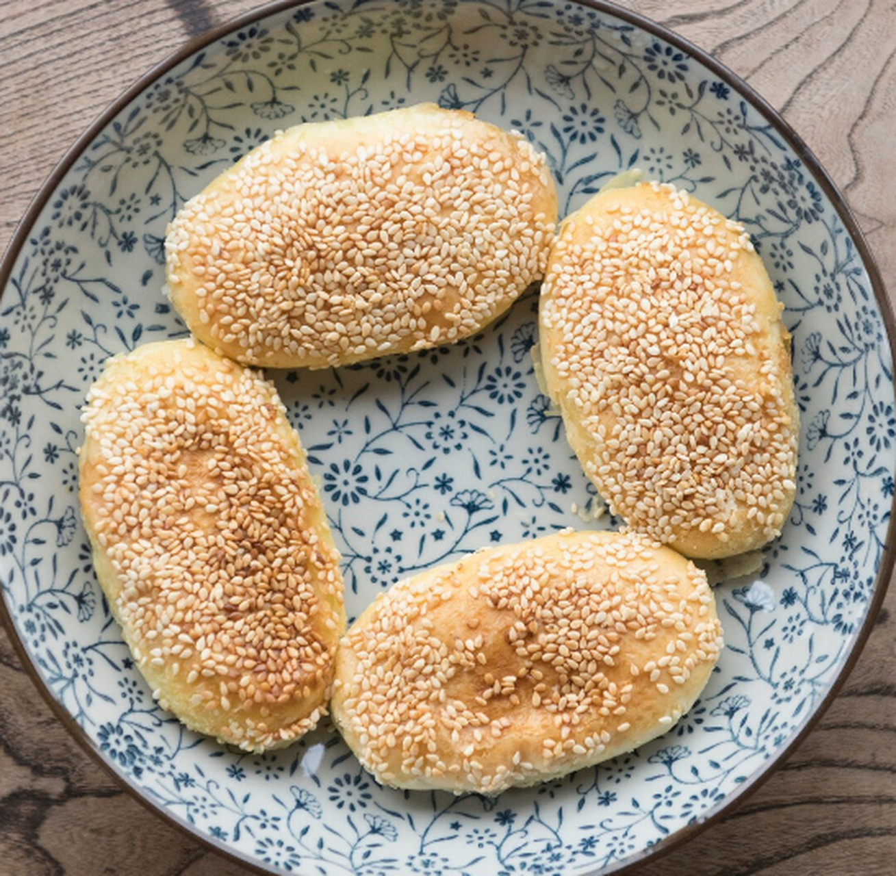 常州大麻糕#美食分享##江苏美食##江苏小吃# 常州大麻糕是江苏省常州