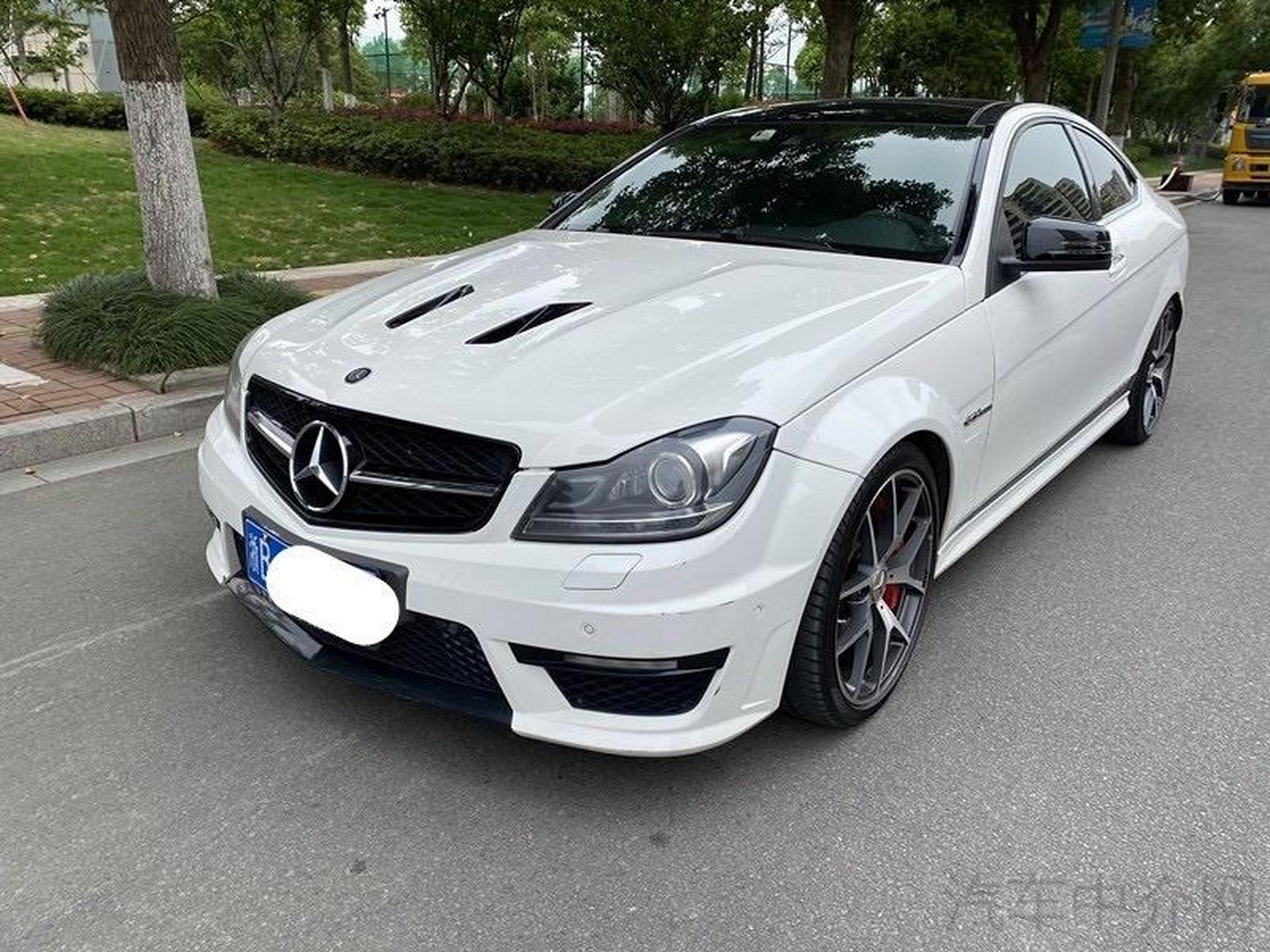 奔驰amg c63报价图片