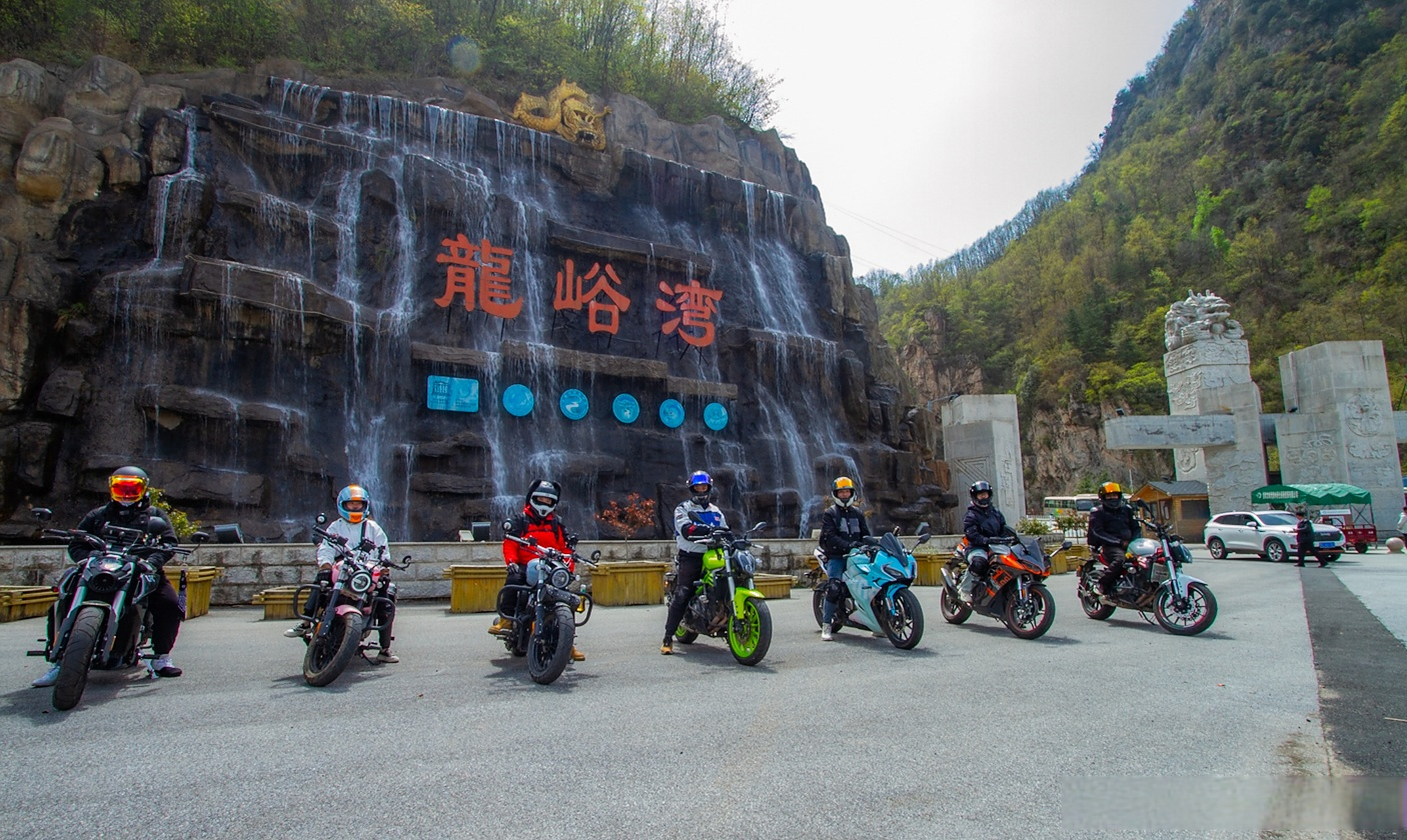 全国摩友最喜欢的自驾山路目的地之一洛阳栾川龙峪湾.