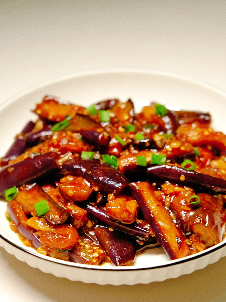 95蒜香茄子98 食材: 茄子 9215步骤: 16615茄子切条